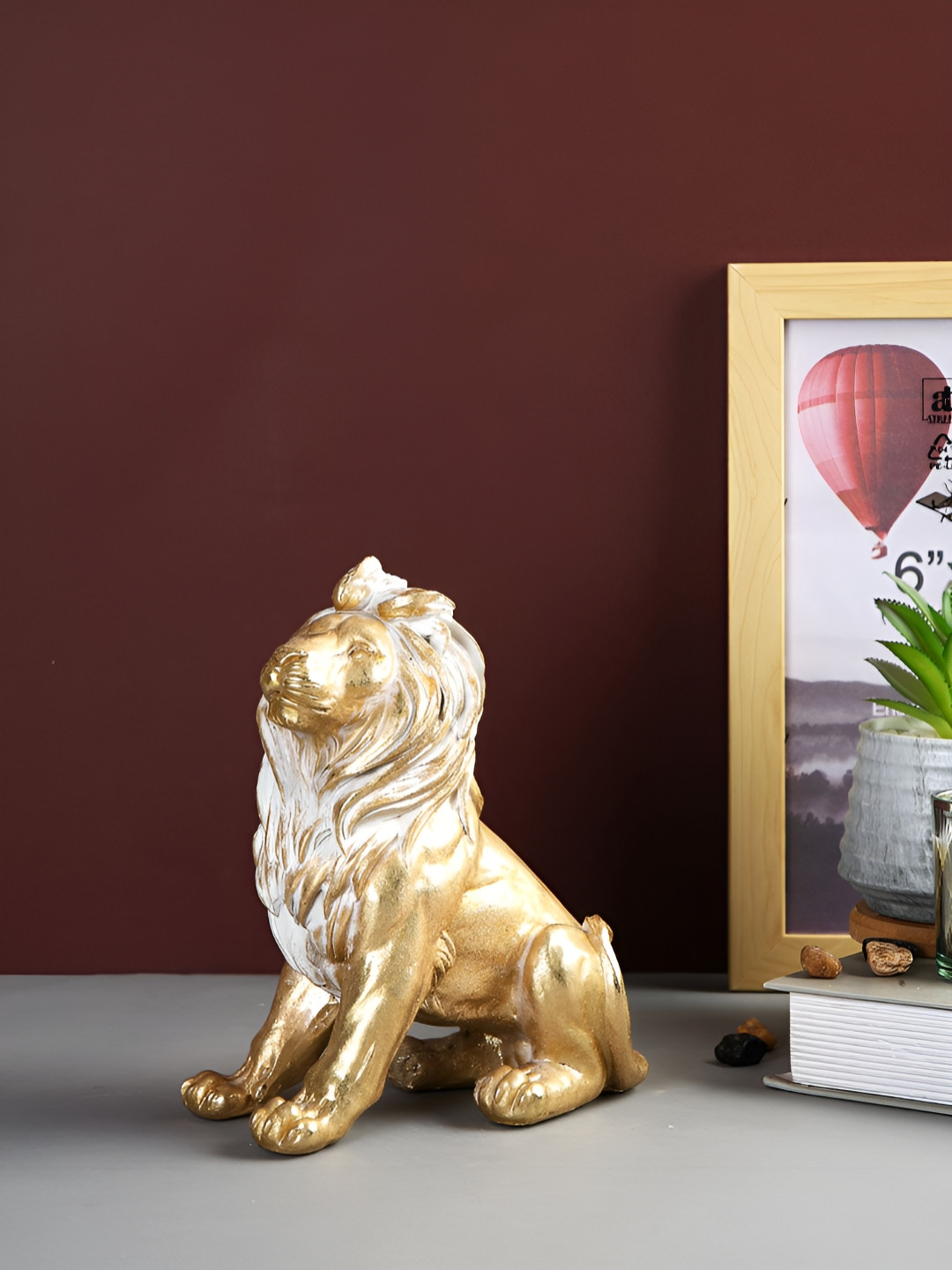 TAYHAA Lion Gold Polyresin Glossy Living Room Small Showpiece - 7.3 Inches