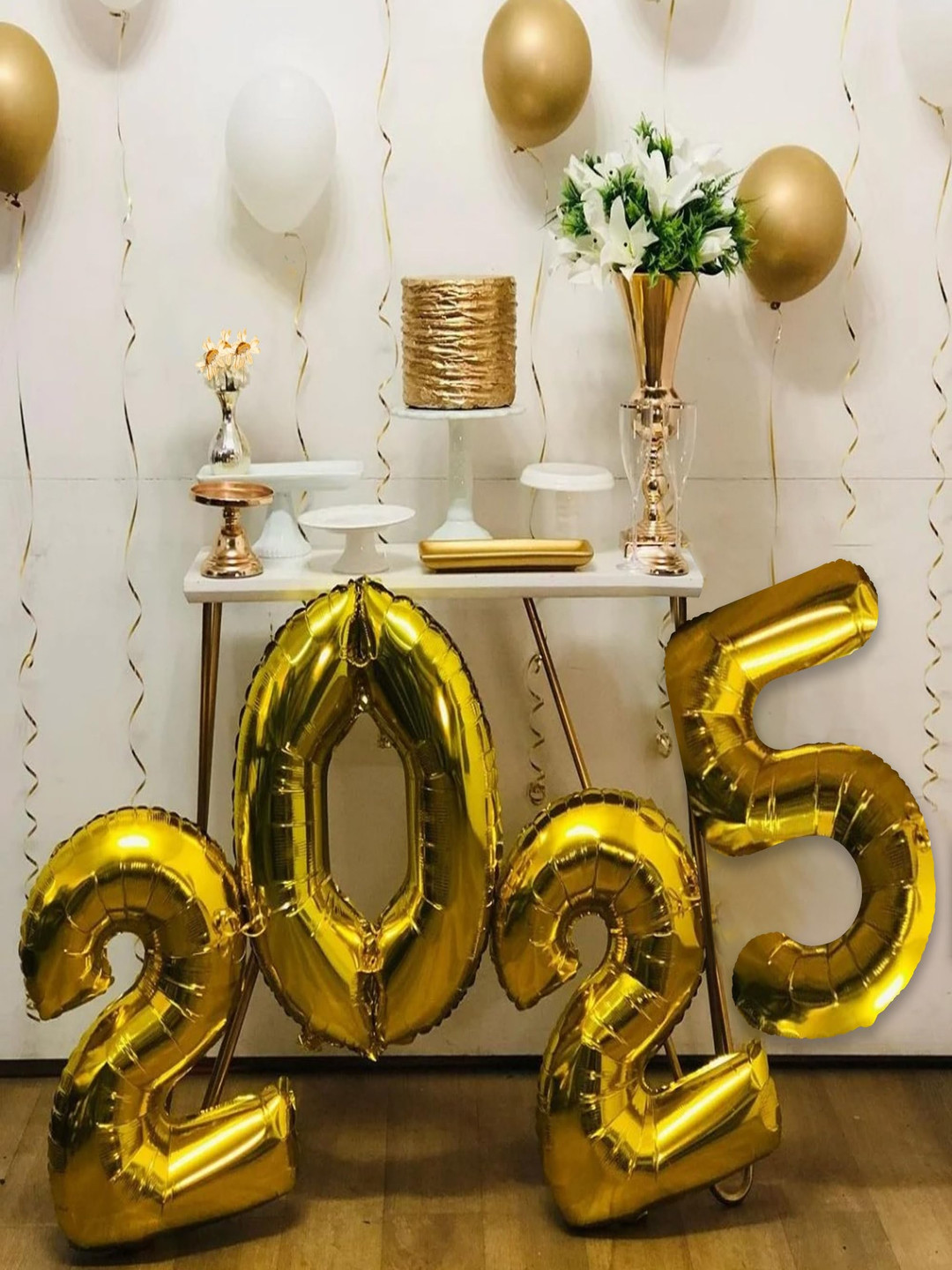 Special You 12-Pcs White Balloon Set Decor