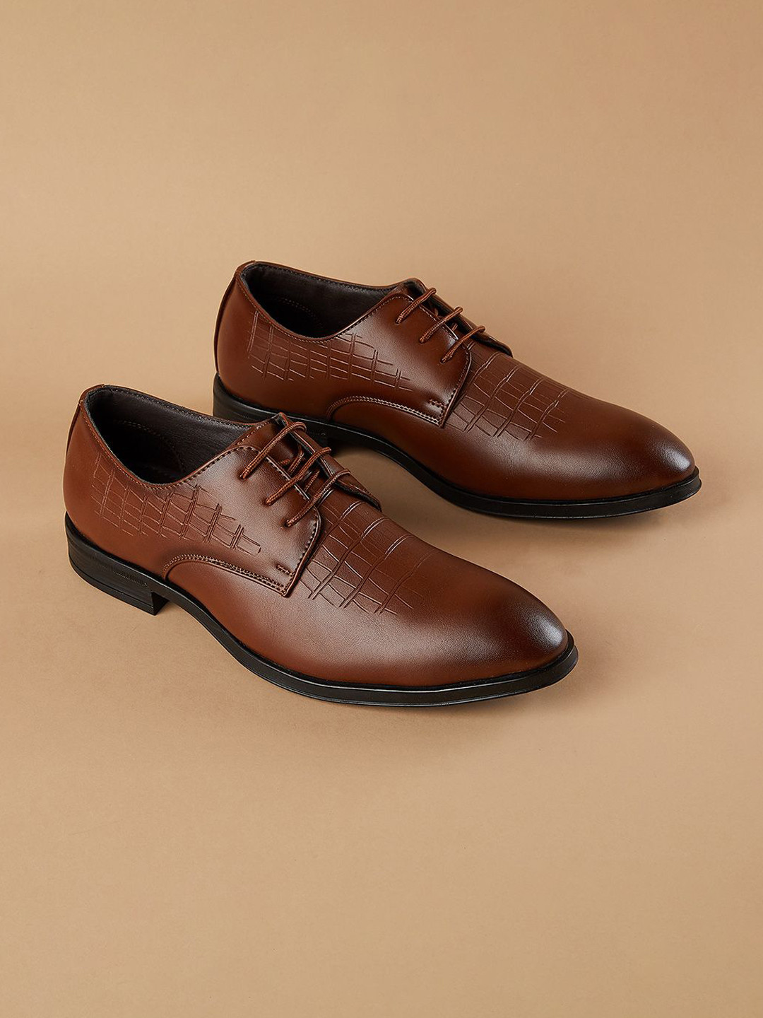 CODE by Lifestyle Men Textured Lace-Ups Formal Derbys