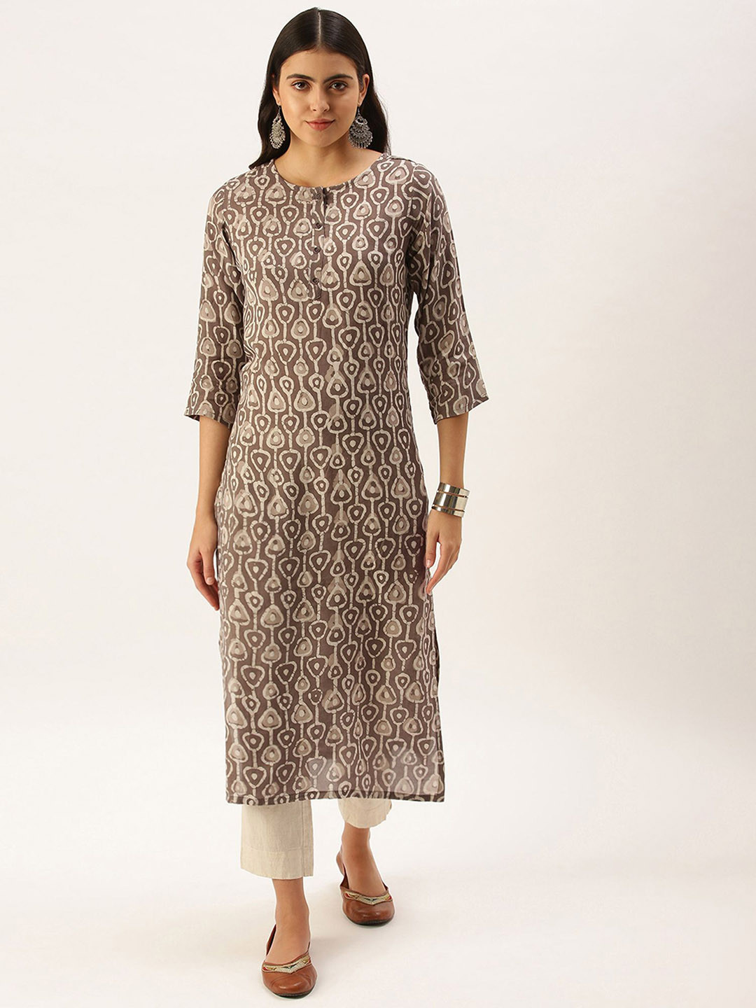 DIVASTRI Geometric Printed Round Neck Batik Technique Straight Cotton Kurta