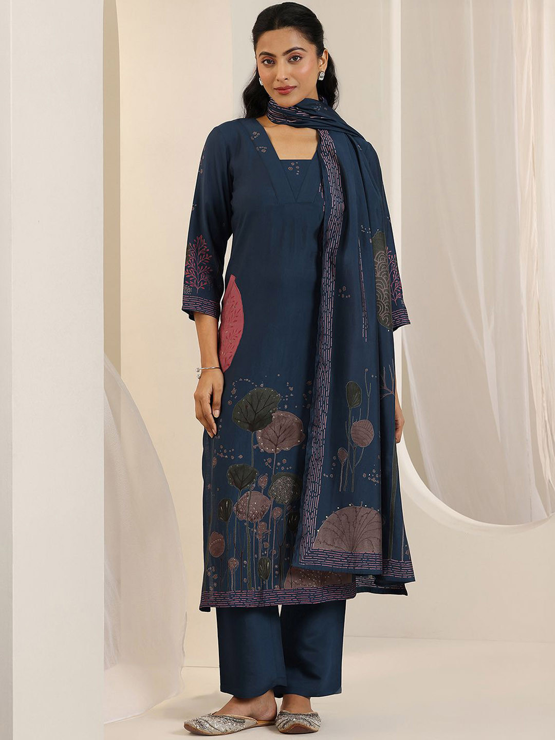 Libas Floral Printed V-Neck Straight Kurta With Trousers And Dupatta