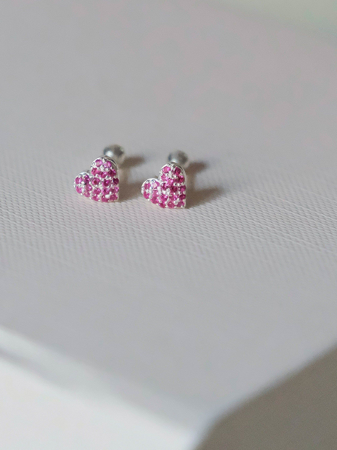 Anushka Jain Jewellery 92.5 Sterling Silver Gold-Plated Ruby Heart Shaped Studs Earrings