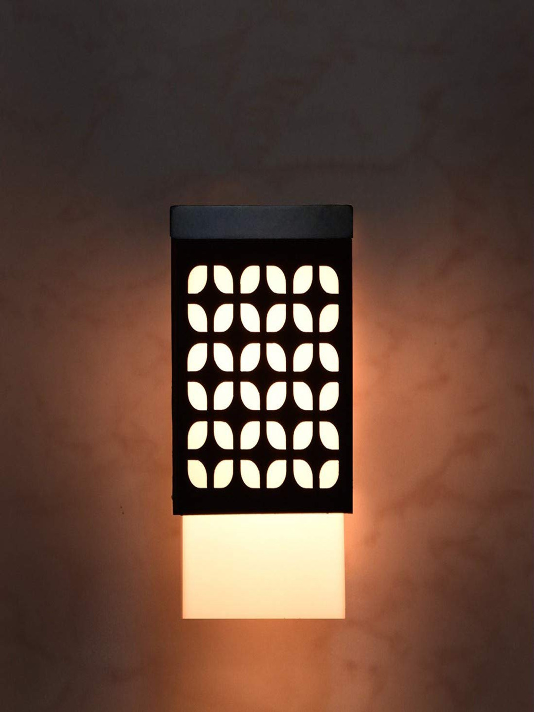 Gojeeva Black & White Textured Wood Square Shaped Wall Lamp