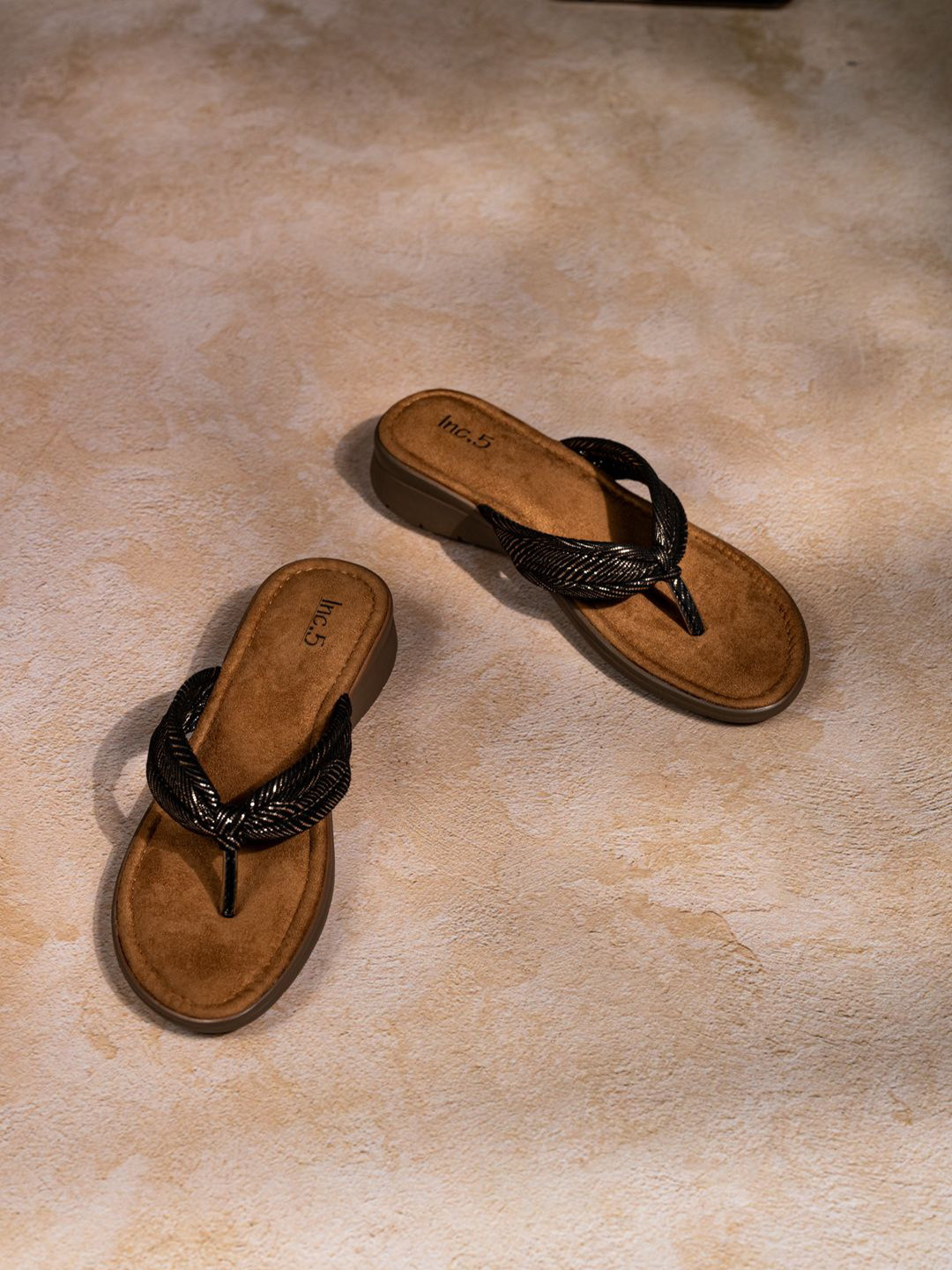 Inc 5 Women  Solid T-Strap Flat Slip-On Sandals