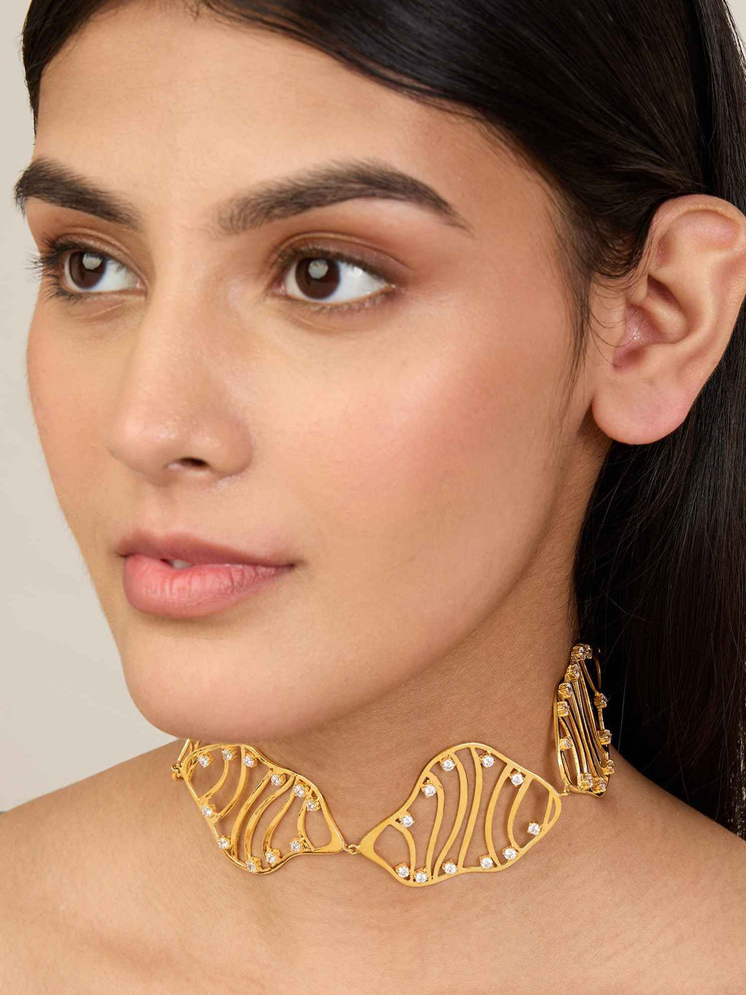 MNSH Gold-Plated Artificial Stones Studded Flow Wave Necklace