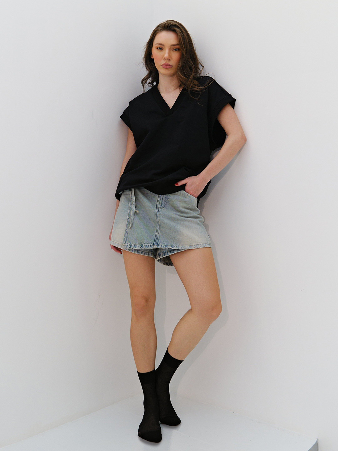 Virgio Women Zoey Oversized Black Sweater Vest