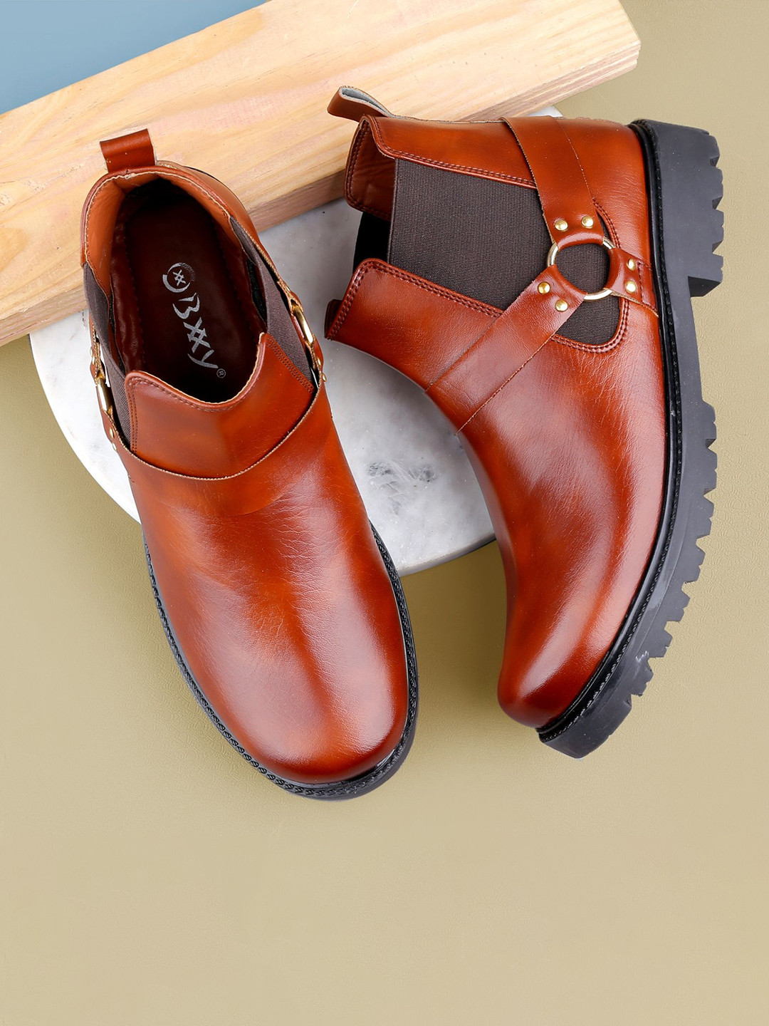 riffway Round Toe Chelsea Boots