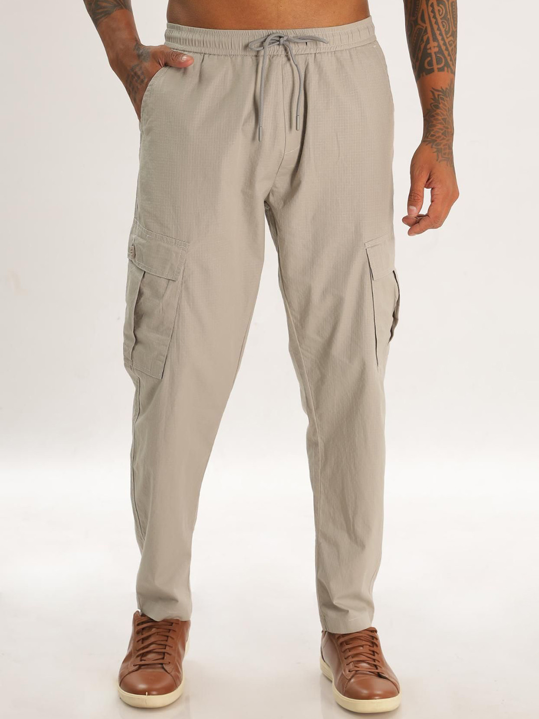 COLOR HUNT Men Relaxed Easy Wash Joggers Trousers