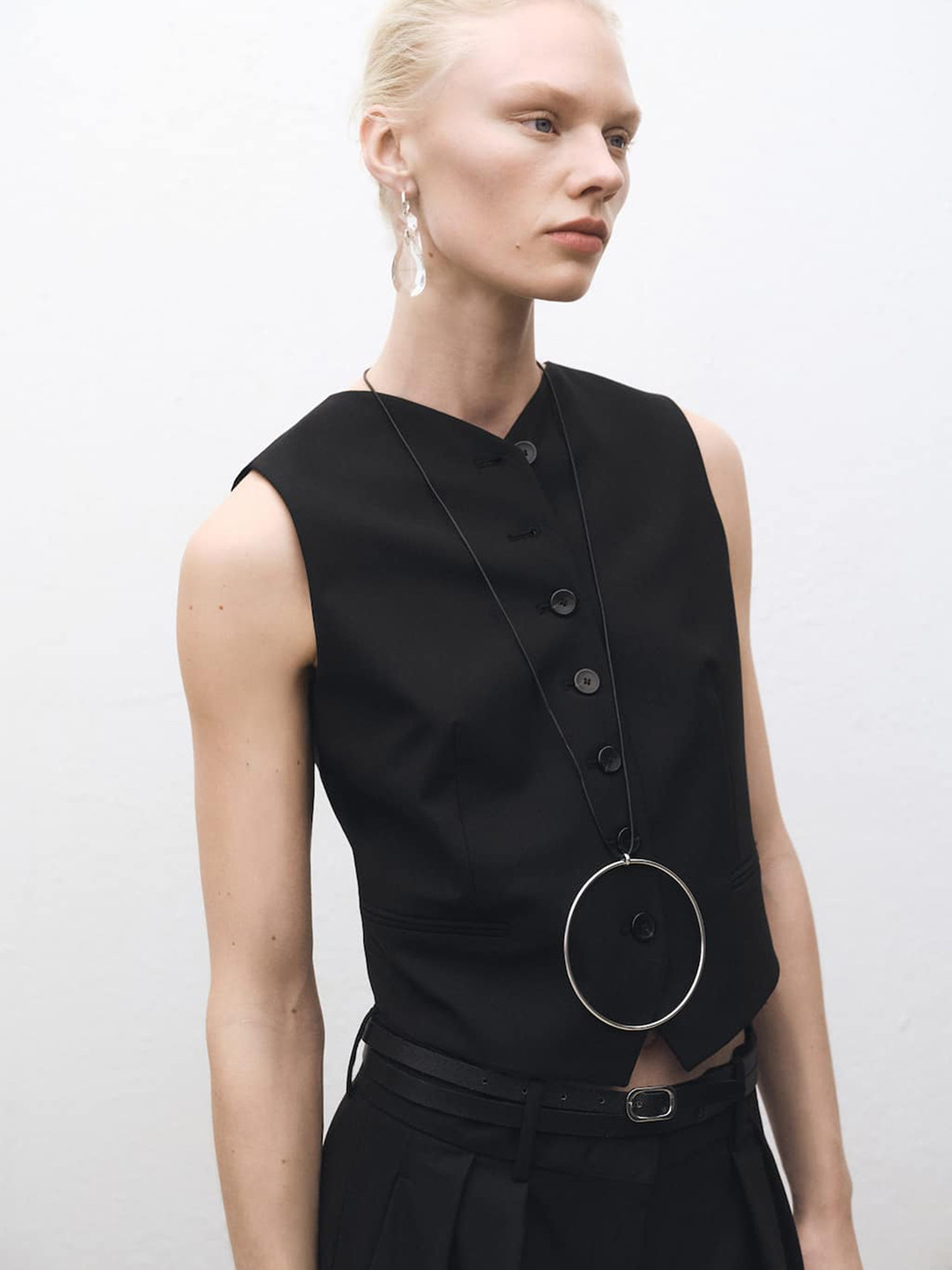 MANGO SELECTION Solid Round Neck Waistcoat