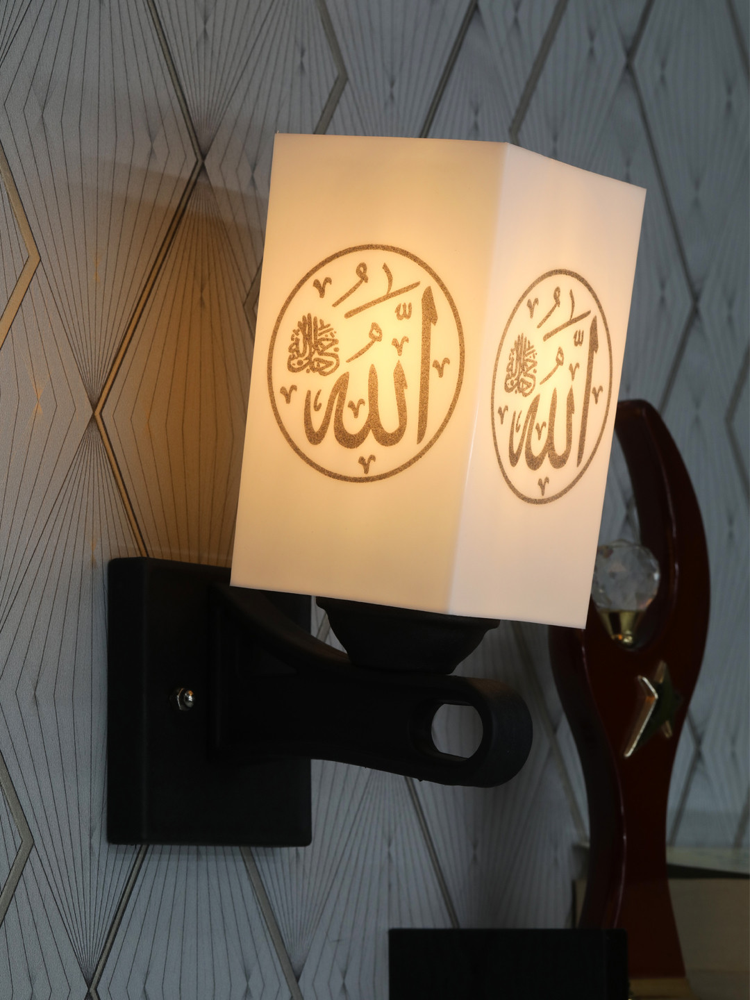 Gojeeva White Printed Uplight Wall Lamp