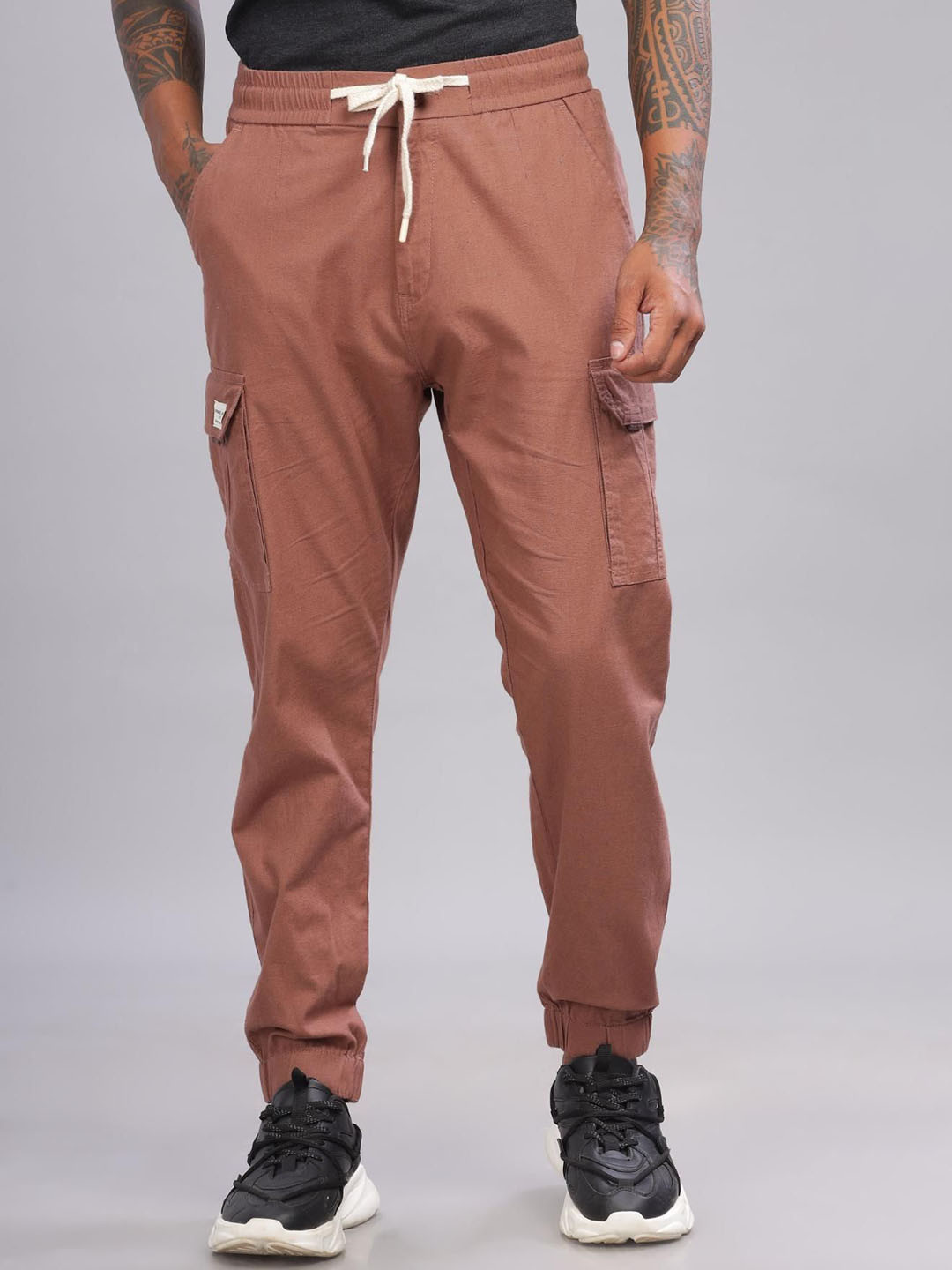 COLOR HUNT Men Comfort Easy Wash Cargos Trousers