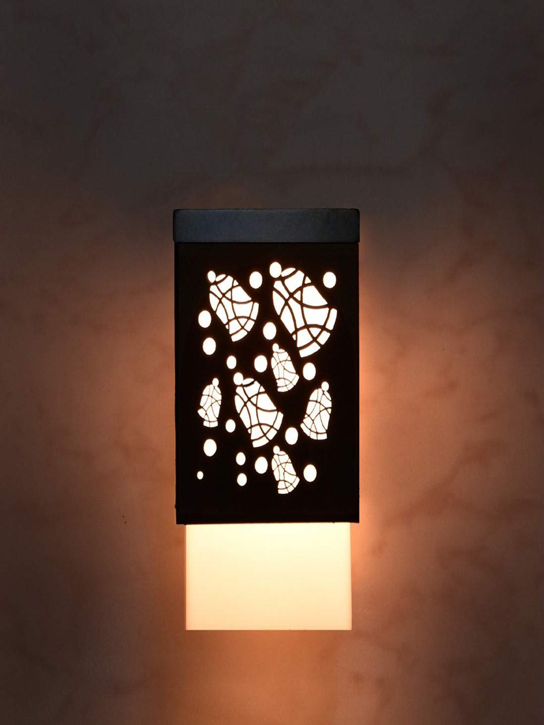 Gojeeva Black & White Textured Square Shaped Wooden Hanging Wall Lamp