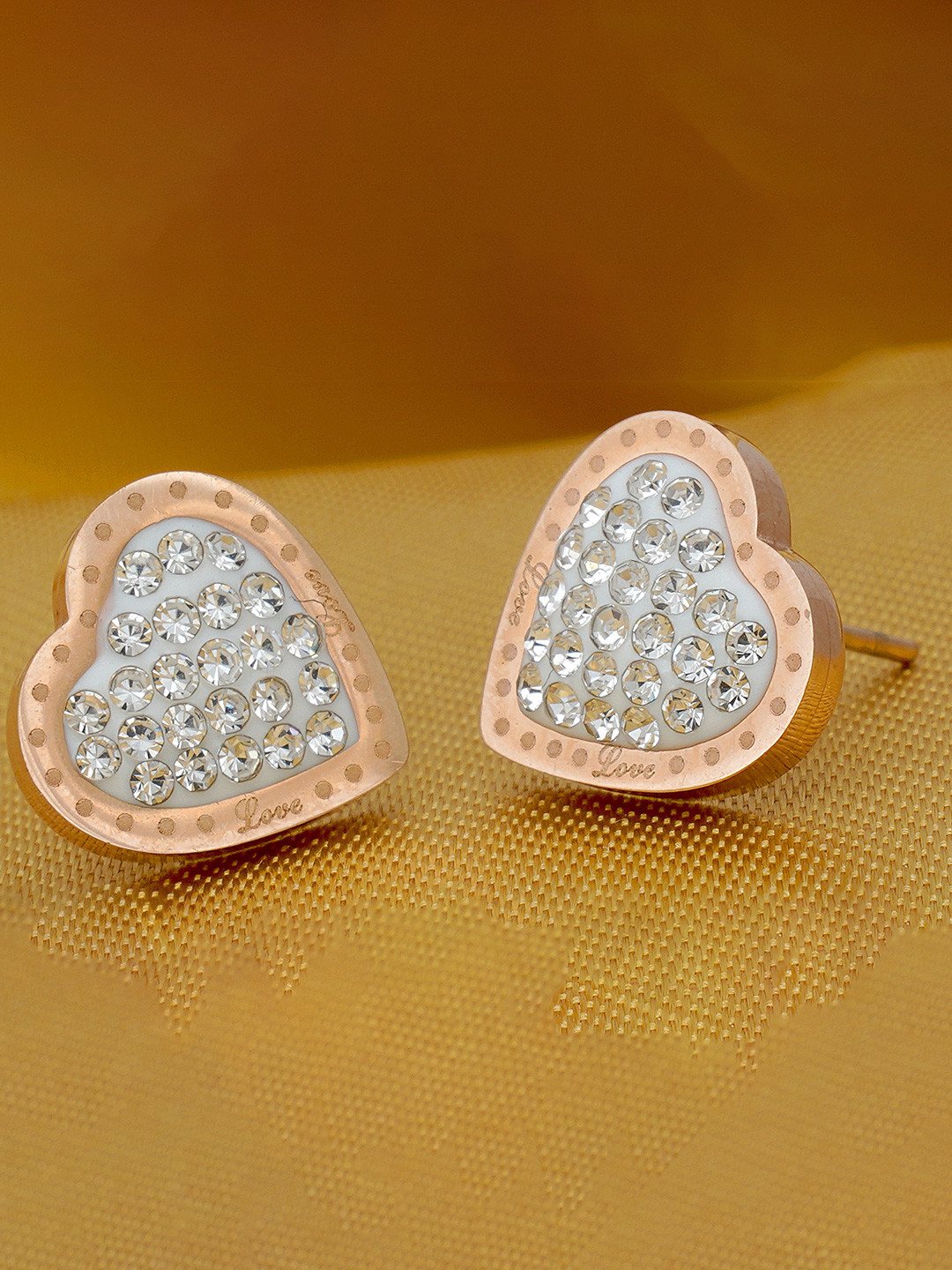 V FASHION JEWELLERY Copper-Plated Heart Shaped Studs