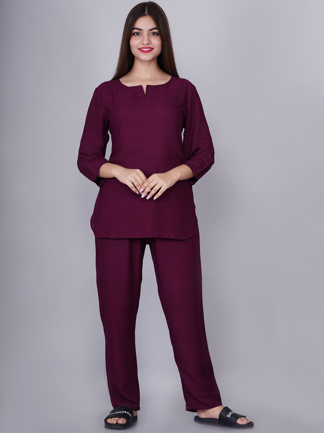 AYUSH TEXTILES Women Night suit
