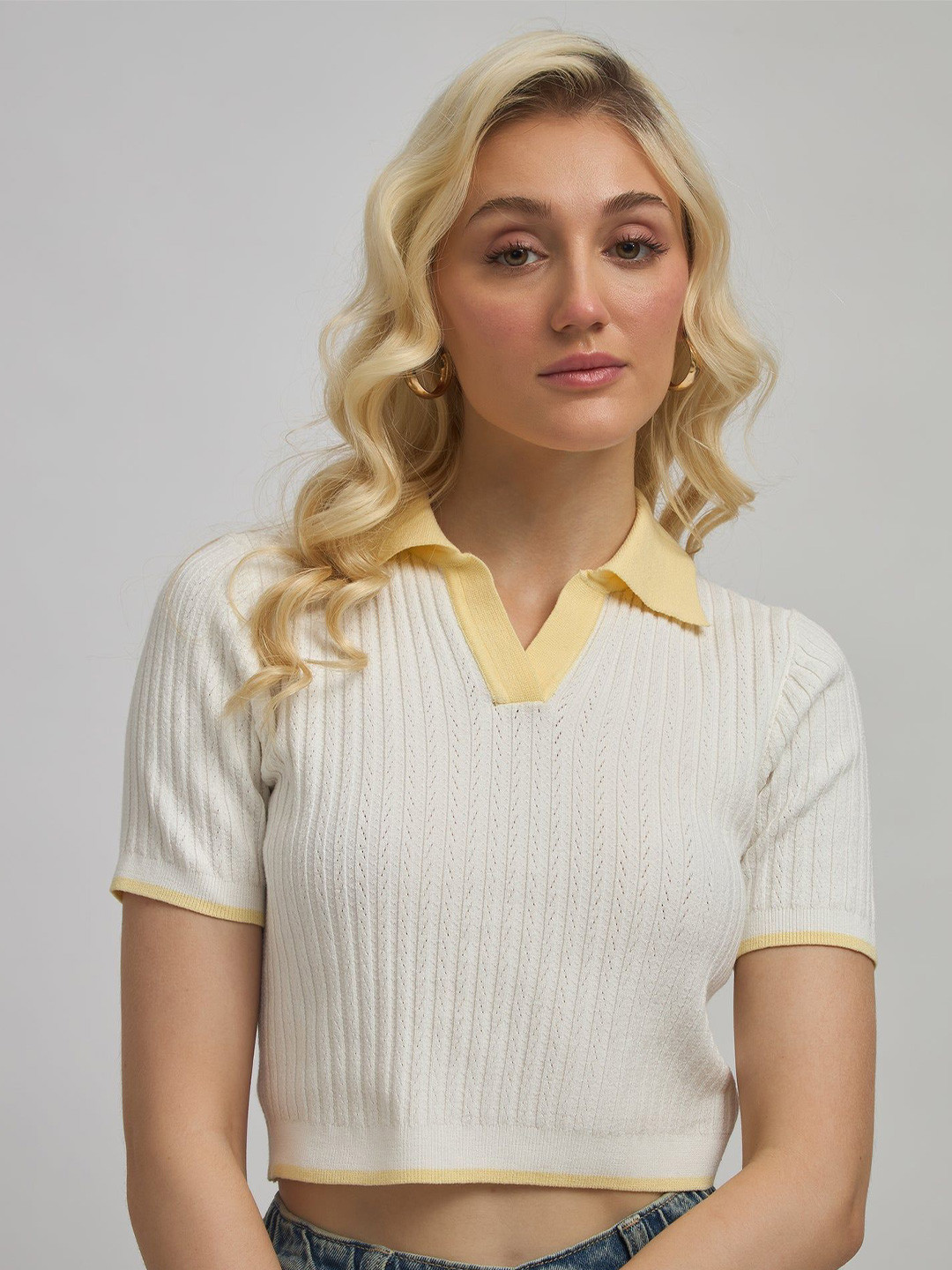 Virgio Viscose Shirtcollar Fitted Knit Crop Top
