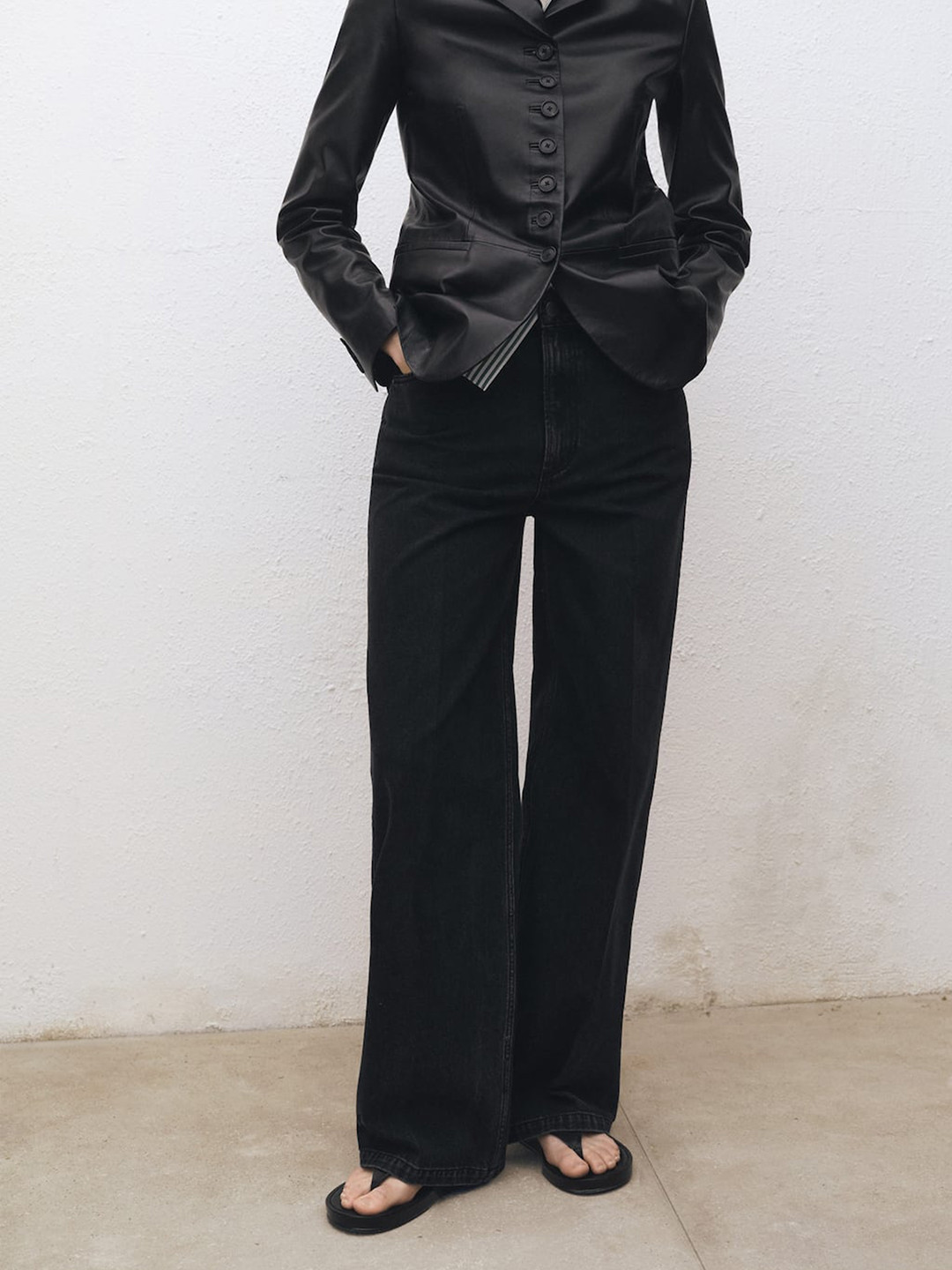 MANGO SELECTION Women Pure Cotton Straight Fit Light Fade Jeans