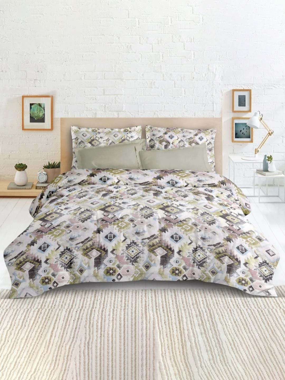 Enchant Home Glory Green Ethnic Motifs Cotton Breathable 210 TC Queen Fine Bedsheet with 2 Pillow Covers-254 x 228 cm