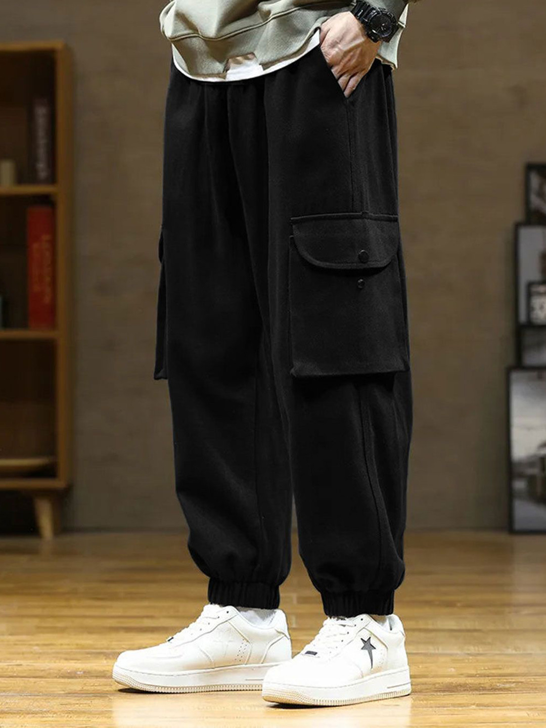 NOBERO Men Oversized Fit Winston Joggers