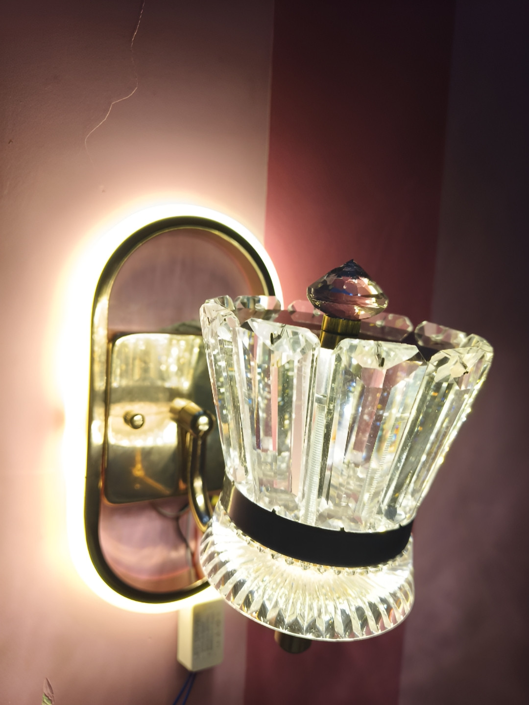 GAUVIK Gold-Toned Textured Acrylic Cylinder Shaped Wall Lamp
