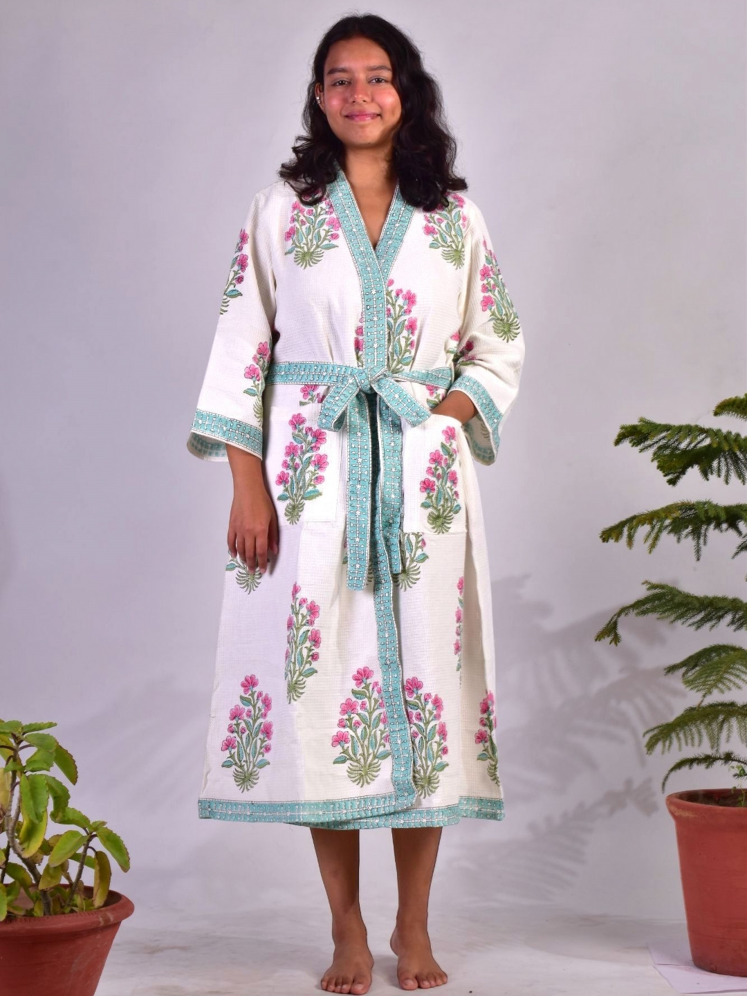 Feels Like Home Royal Collection White Floral Polyester Drawstring Midi Bath Robe