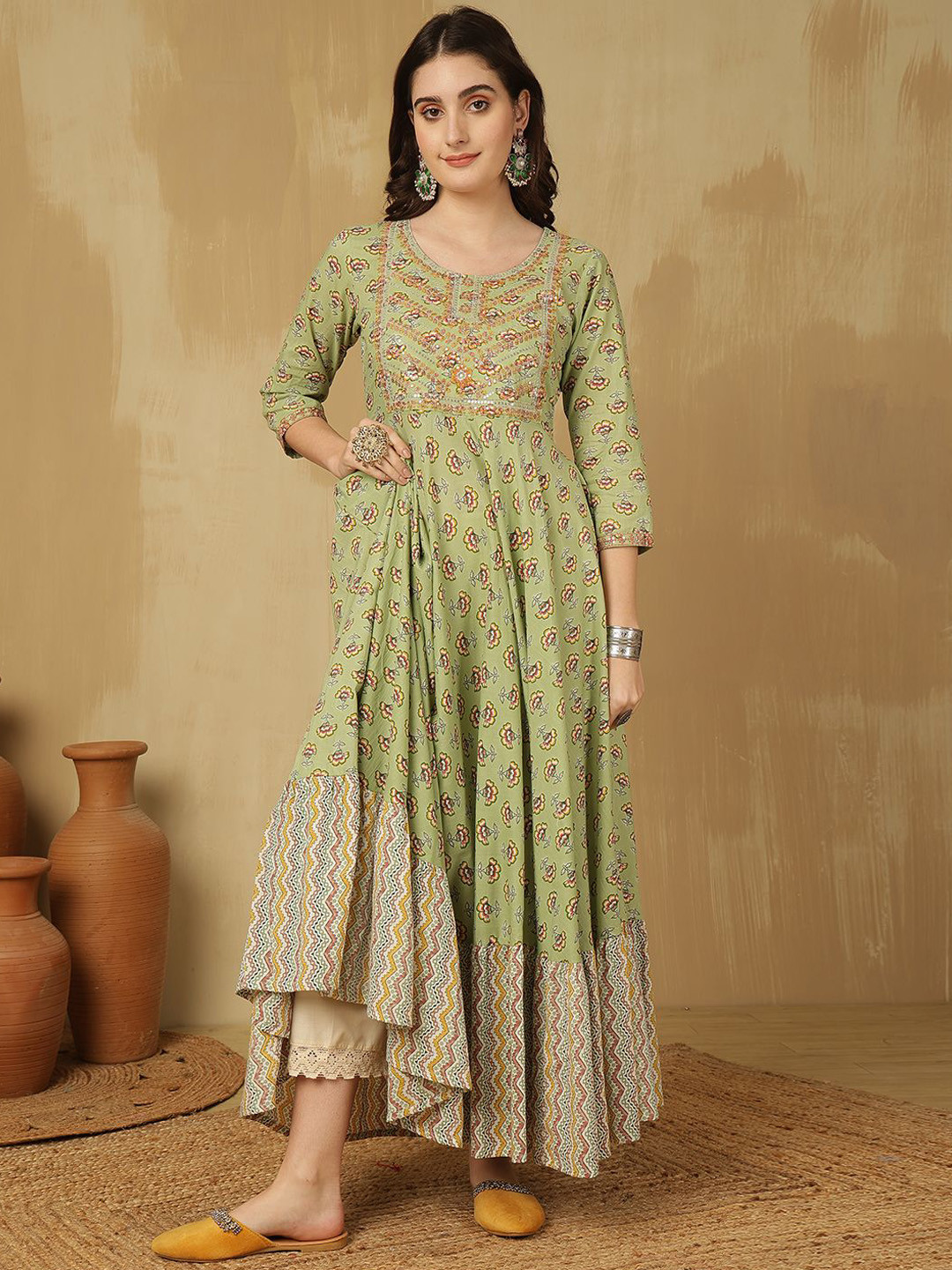 GLAM ROOTS Floral Embroidered Thread Work Cotton Tiered Anarkali Kurta