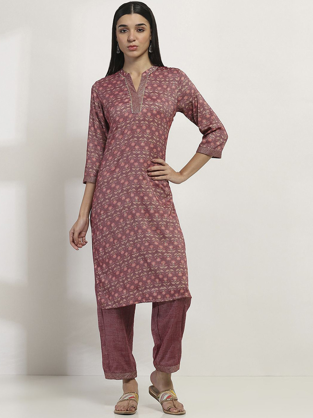 Rangriti Floral Printed Mandarin Collar Straight Kurta With Salwar