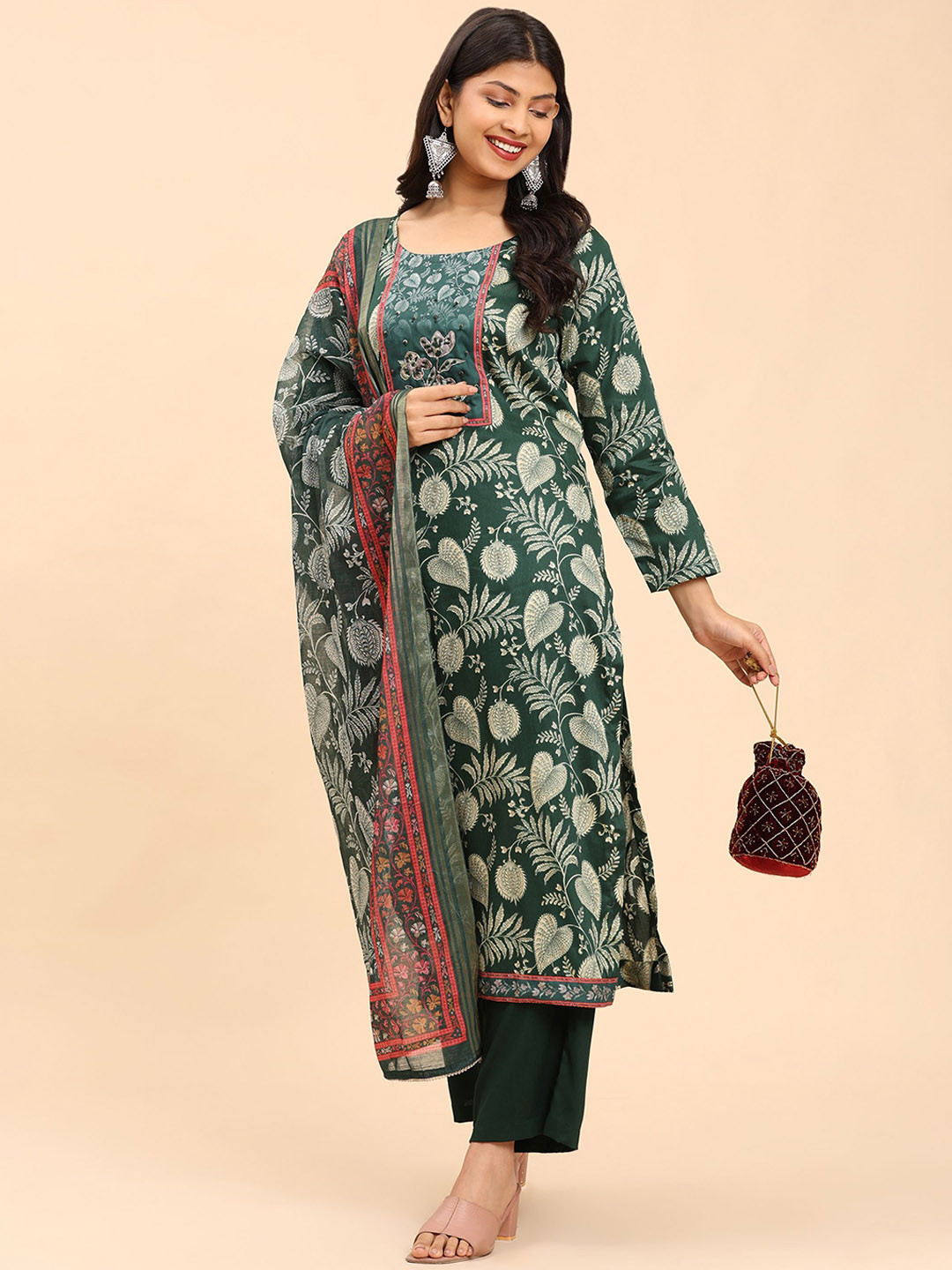 Mamicha Women Floral Printed Regular Pure Cotton Kurta with Palazzos & With Dupatta