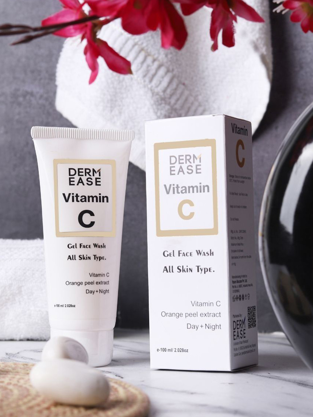 DERMEASE Vitamin-C Gel Face Wash With Orange Peel Extract - 100 ml