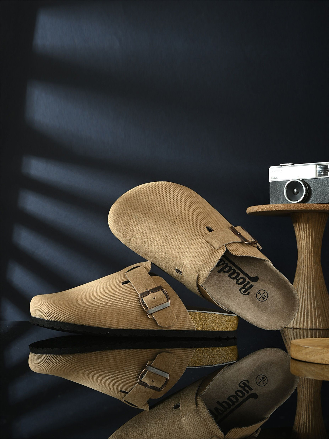 The Roadster Lifestyle Co Men Casual Shoe Style Sandals