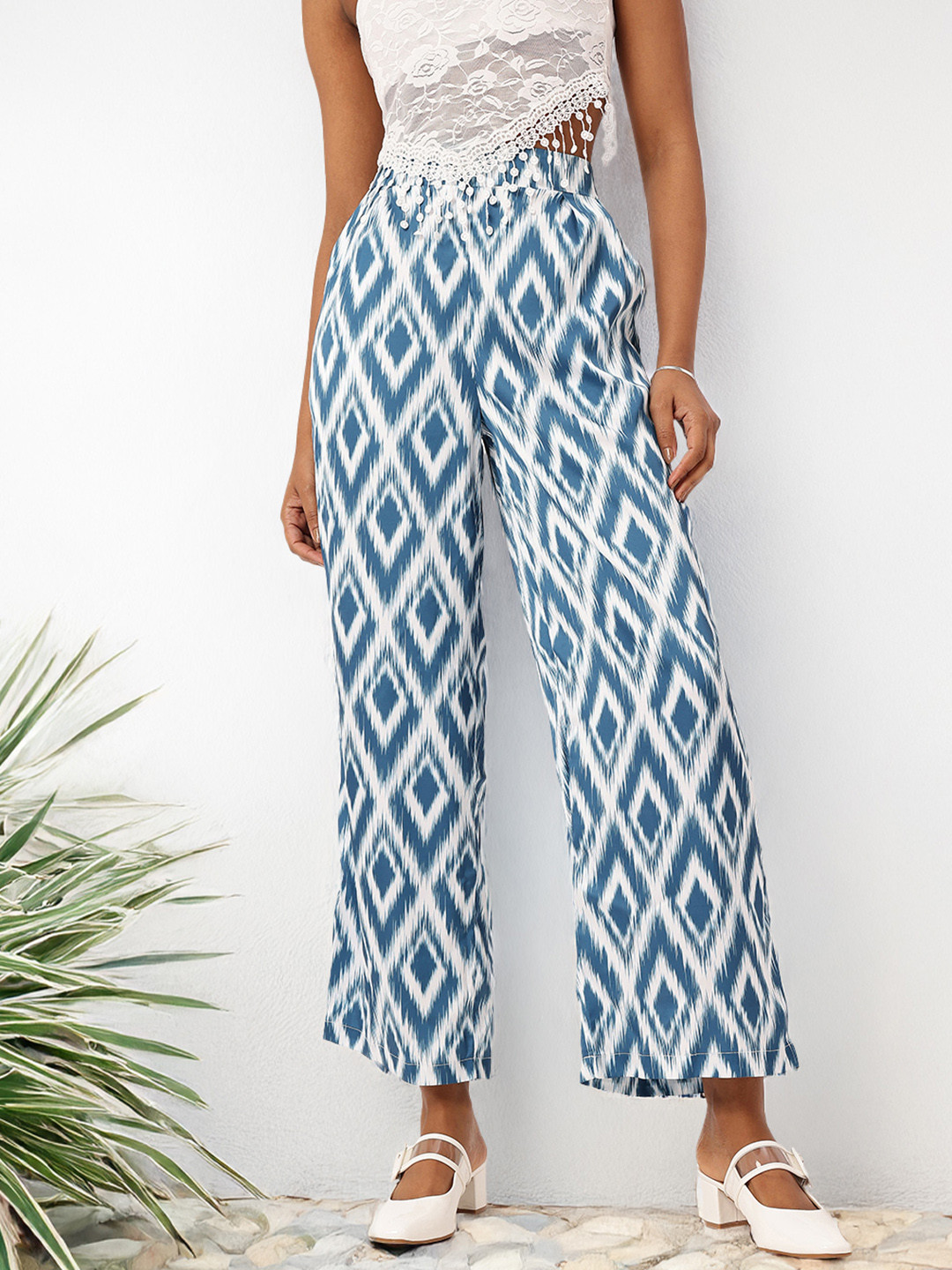 DressBerry Ikat Printed Loose Fit Wide Leg Trousers