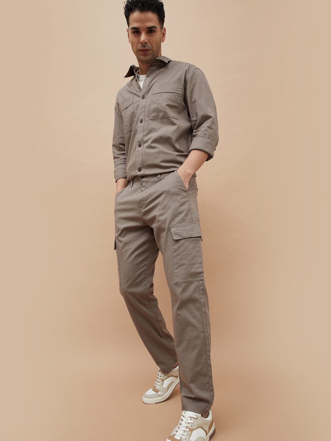 CODE by Lifestyle Men Straight Fit Cargos Trousers