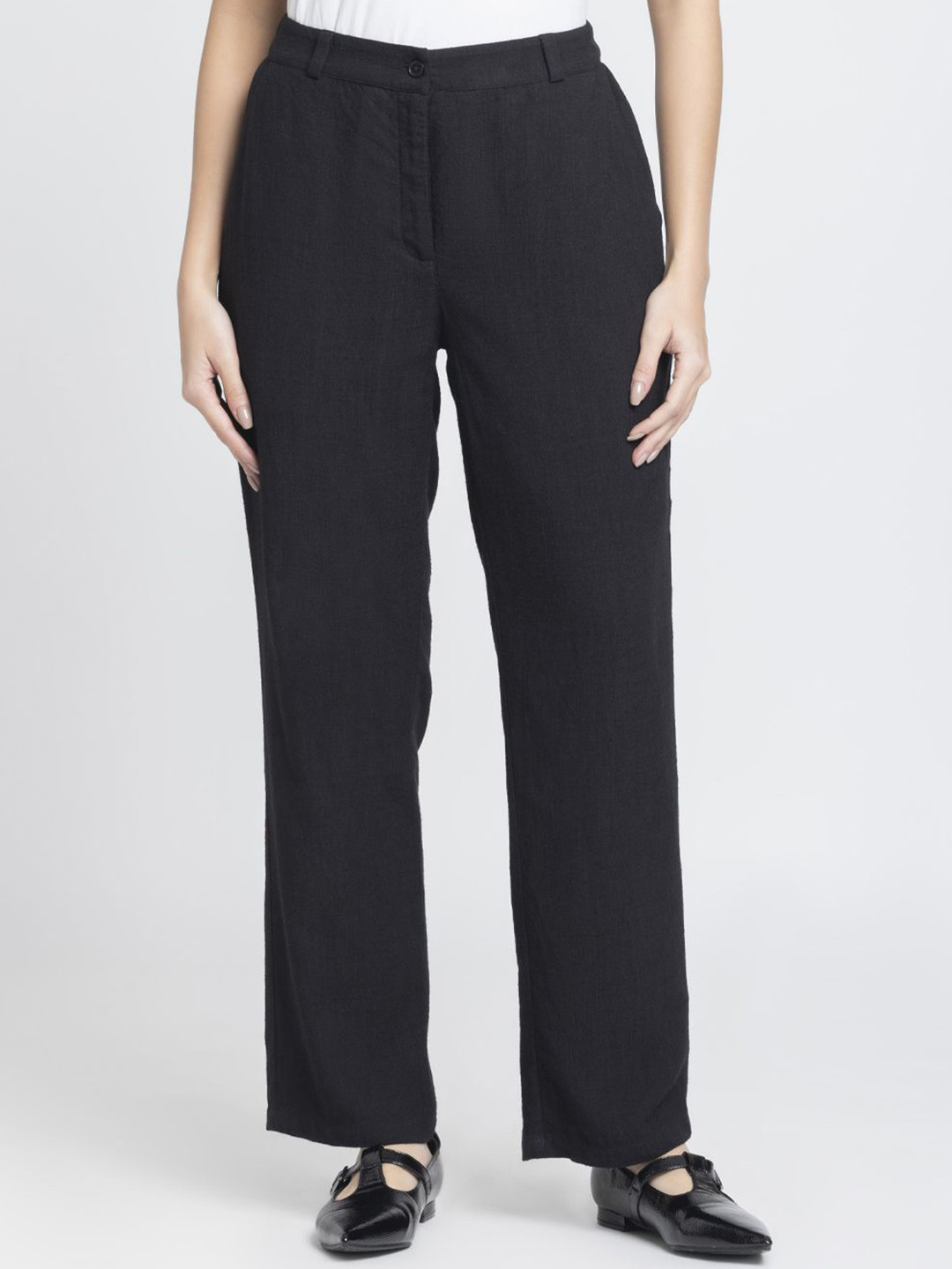 SHAYE Black High-Rise Solid Straight Casual Trousers For Women