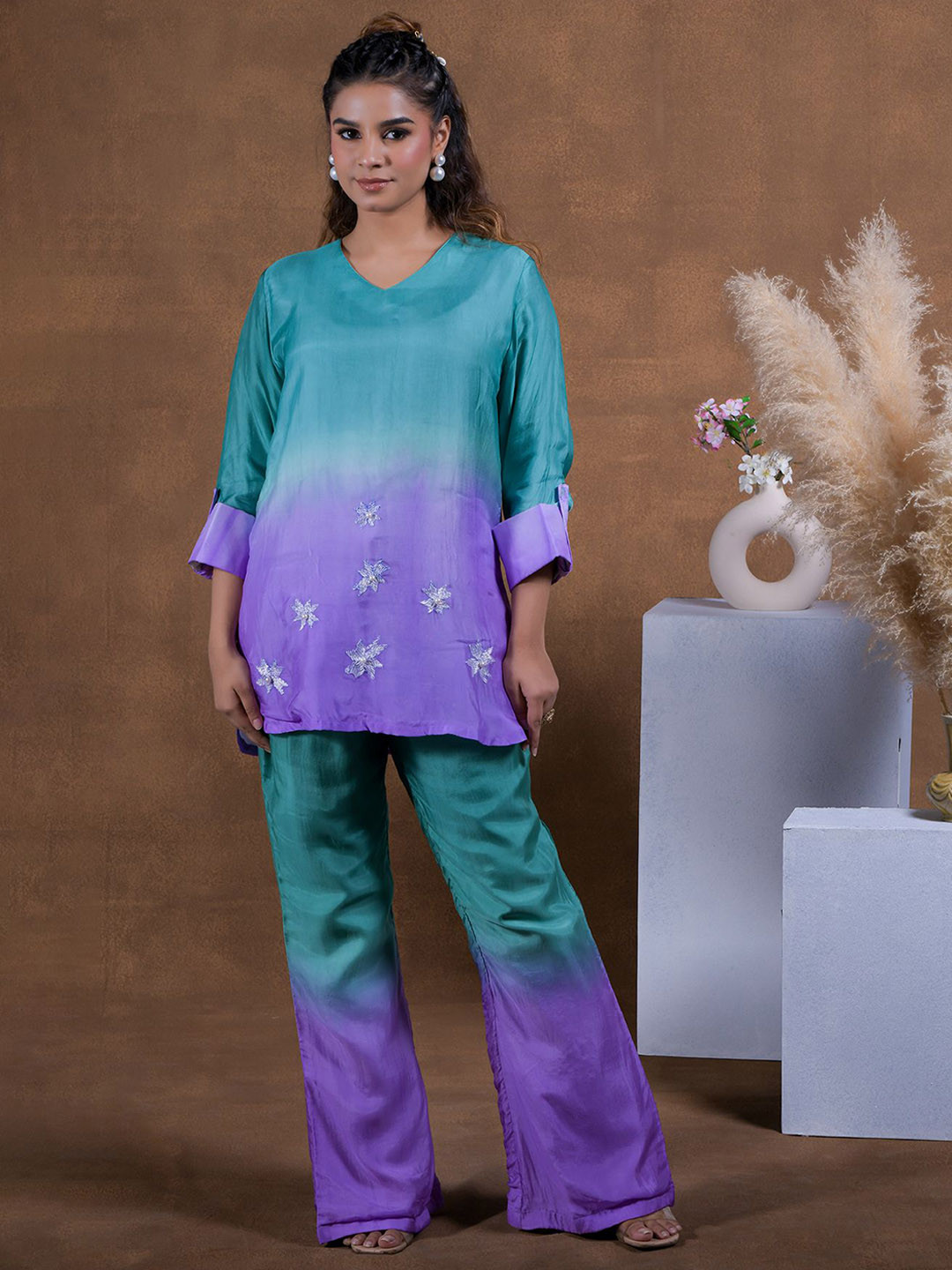 Phulkari Forever Floral Embroidered V Neck Phulkari Pure Silk Tunic & Palazzo