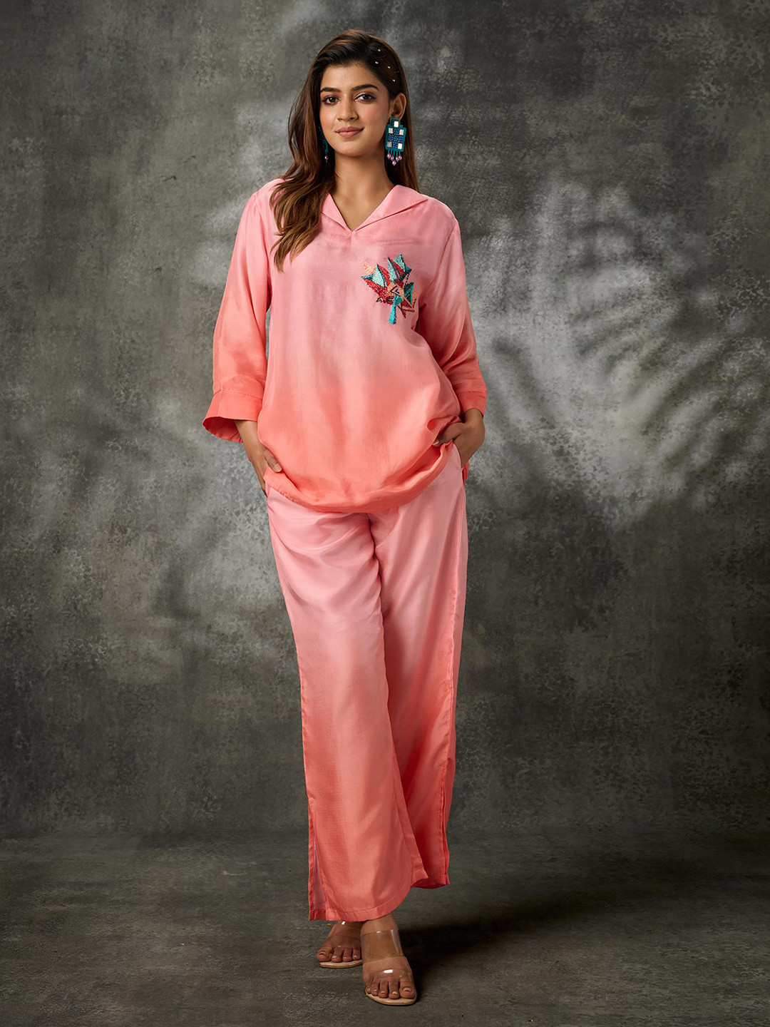 Phulkari Forever Geomteric Embroidered V Neck Phulkari Pure Silk Tunic & Trousers