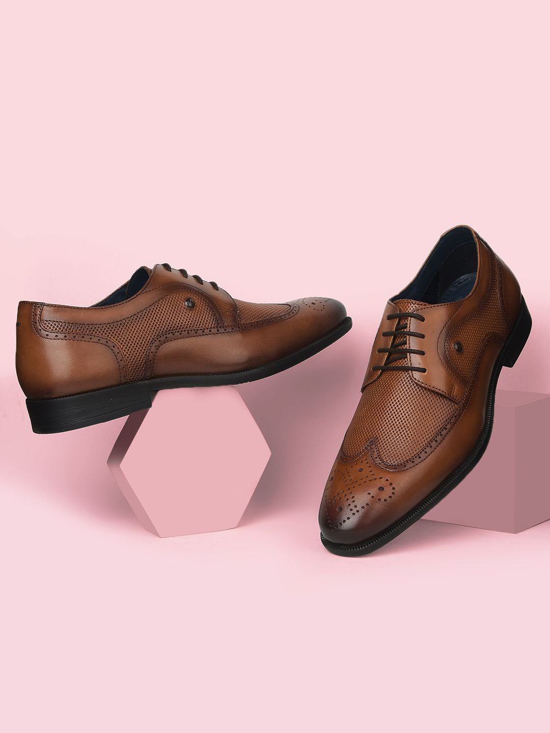 Bata Red Label Men Textured Leather Formal Derby Shoes