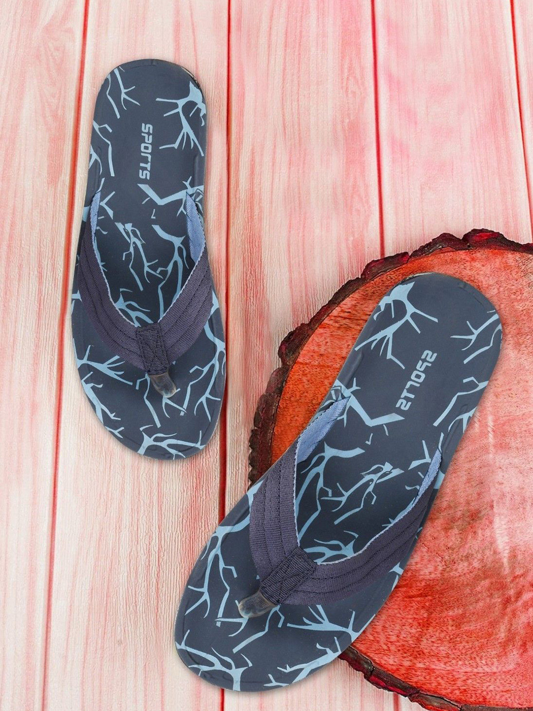 Genial Men Printed Slip-On
