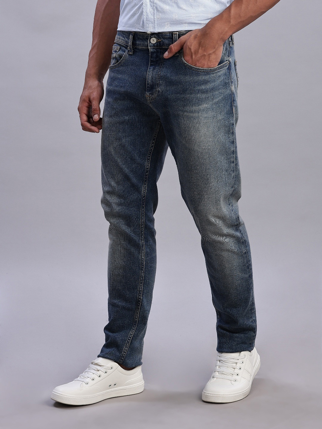 Tommy Hilfiger Men Urban Slim Slim Fit Light Fade Stretchable Jeans