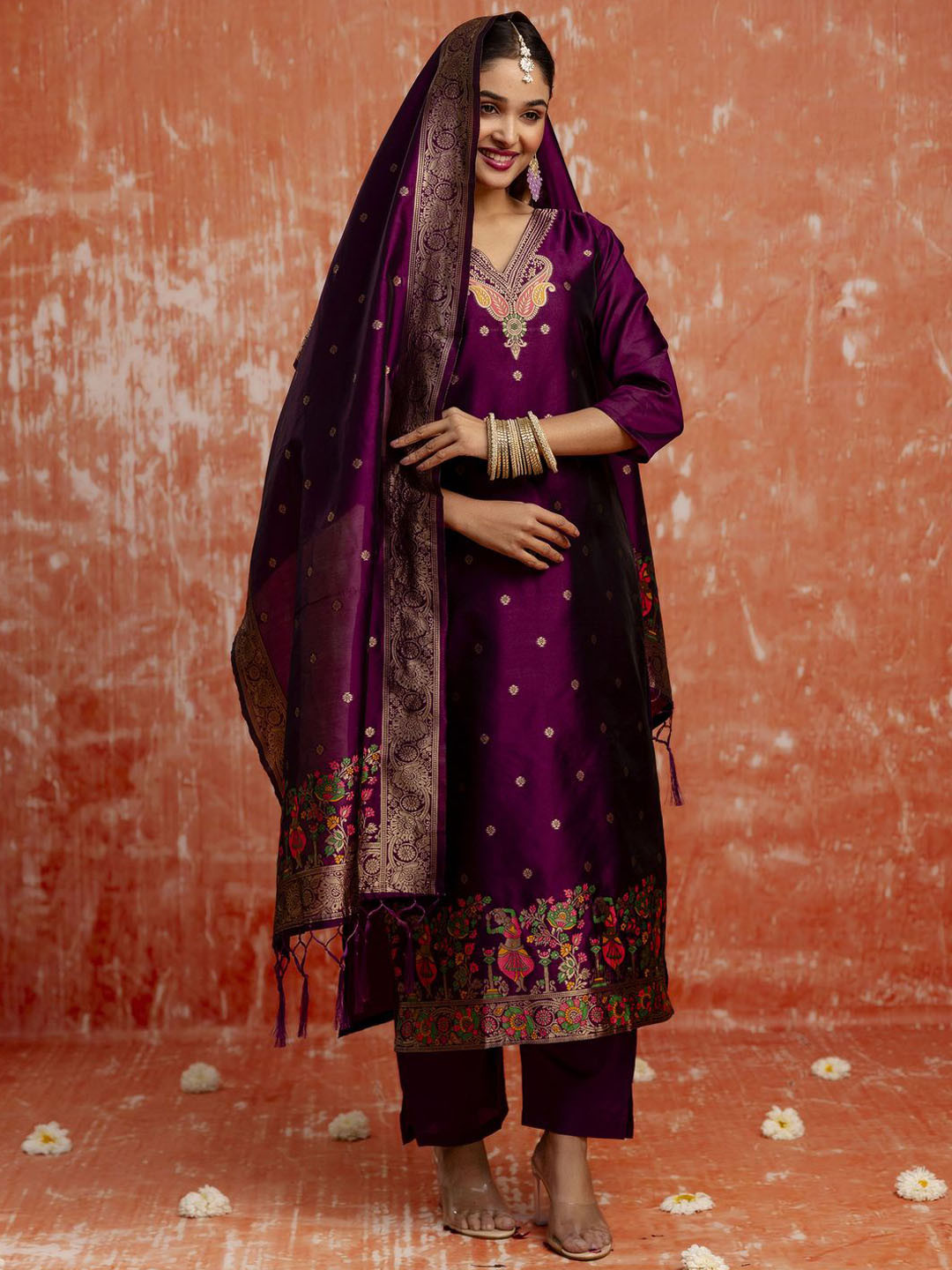 VredeVogel Women Regular Kurta with Trousers & With Dupatta