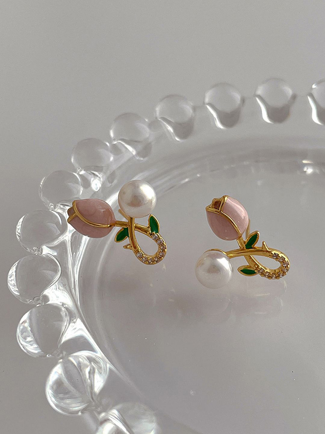 styledose Korean Style Gold-Plated Pearls Beaded Floral Shaped Studs