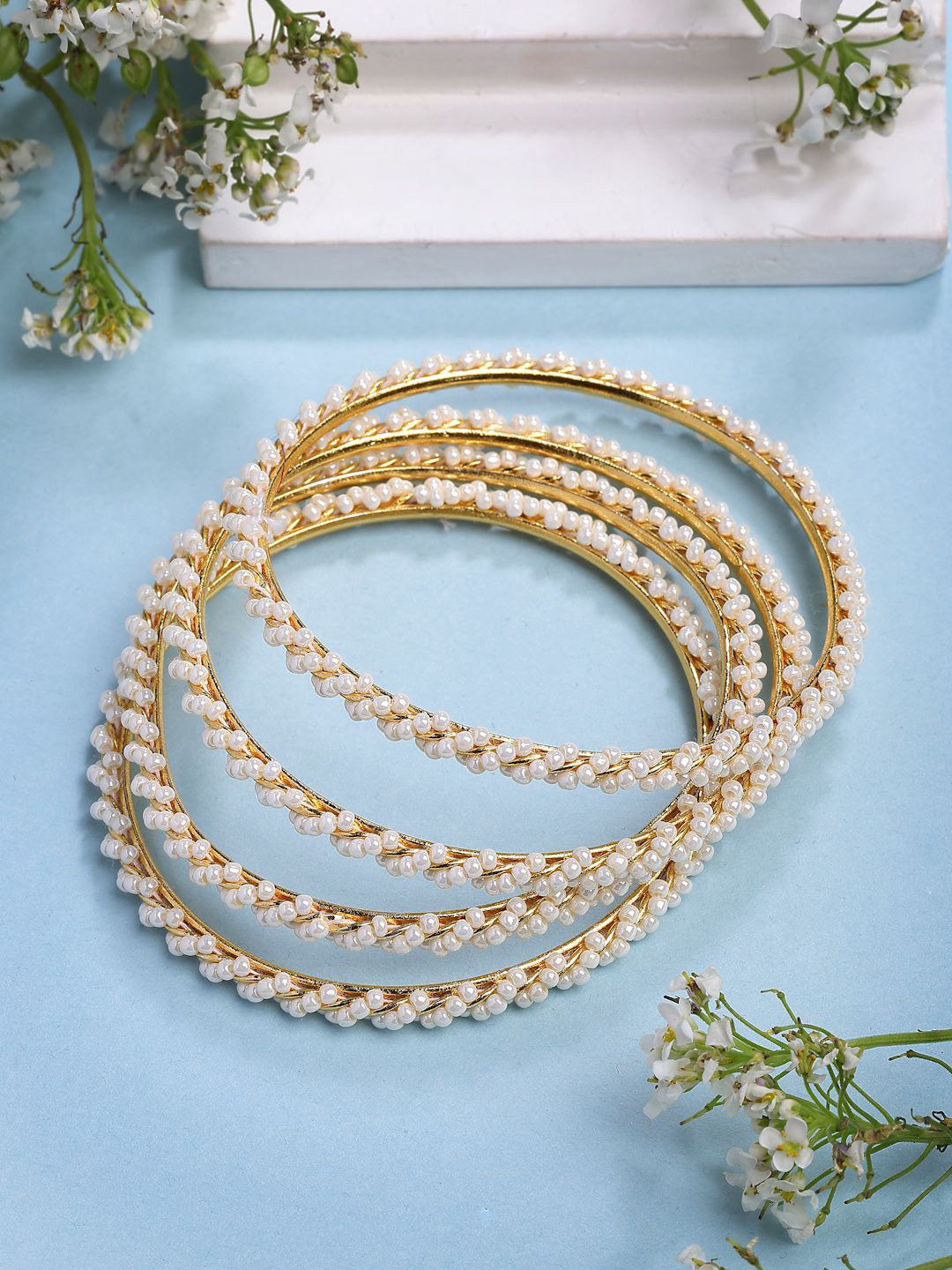 NVR Set of 4 Gold-Plated Pearls Bangles