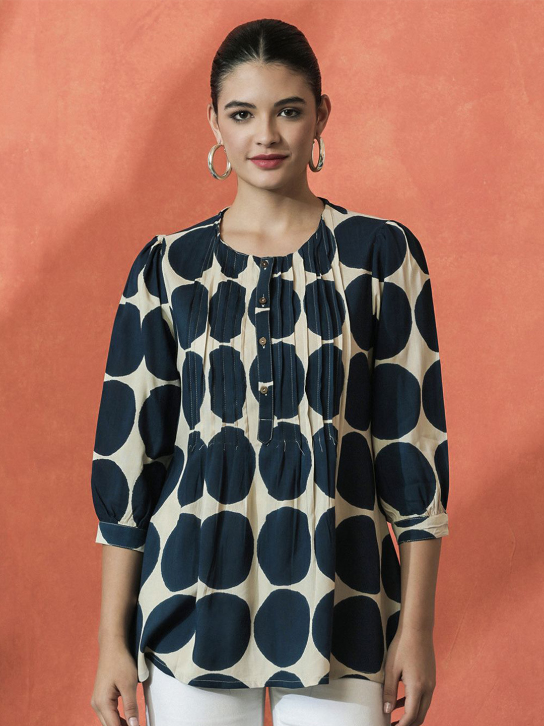 Sangria Printed Round Neck Three Quarter Top