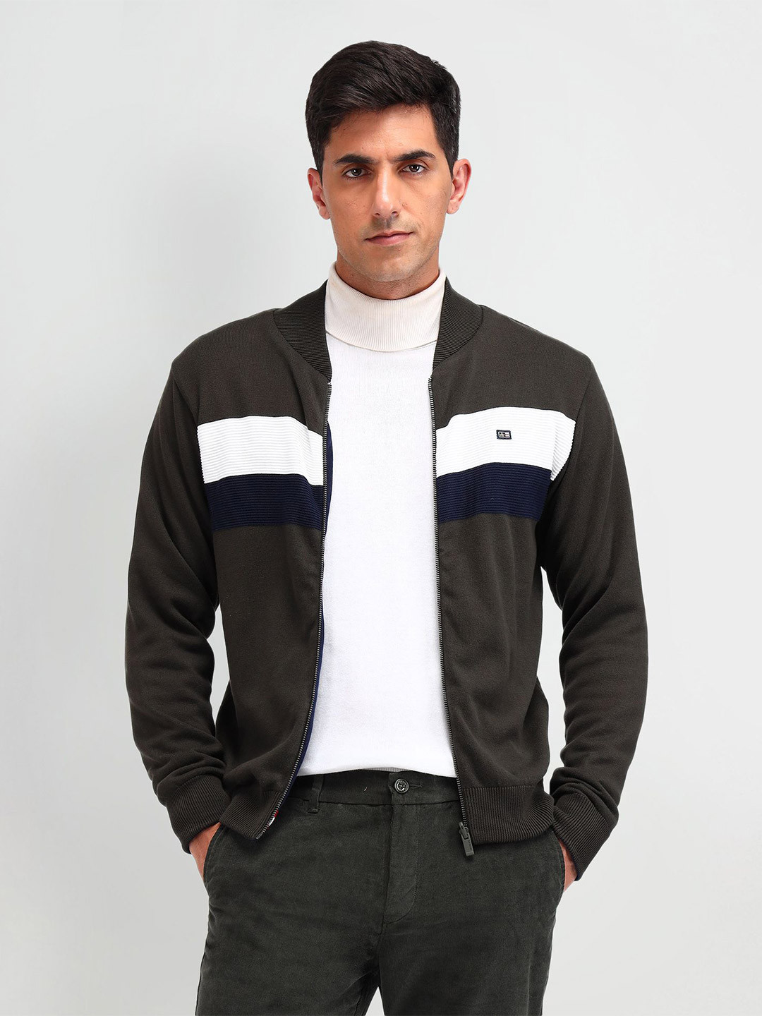 Arrow Sport Men Colourblocked Cardigan with Zip Detail Detail
