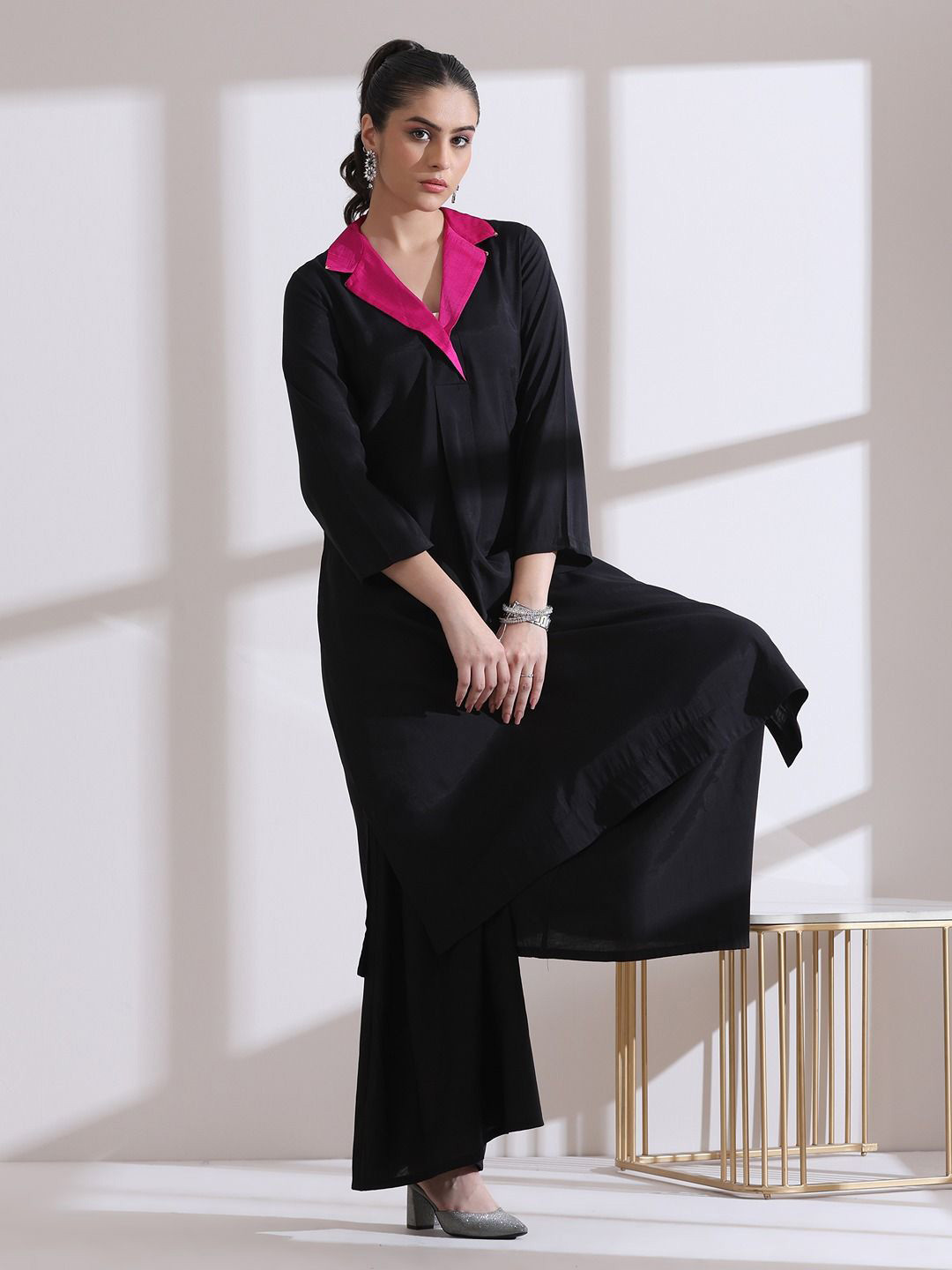 Swtantra Airskin Point Collar A-Line Kurta