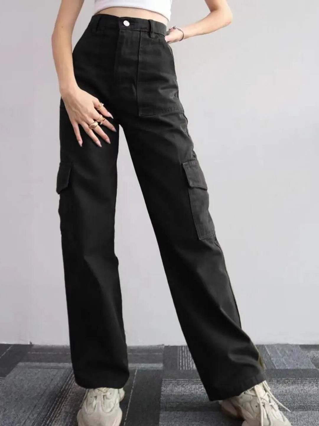 Miss Mosa By Akanksha  Women Black Roderno Cargo Statement Pants