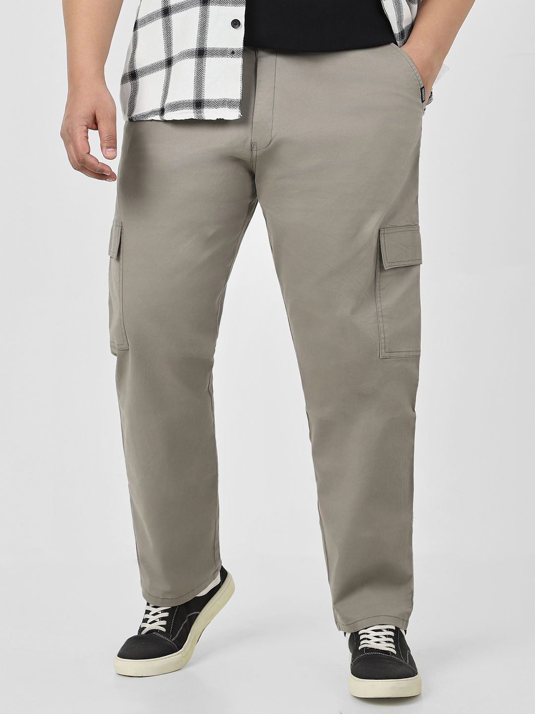 Urbano Plus Men Light Grey Regular Fit Solid Cargo Chino Pant with 6 Pockets Stretchable