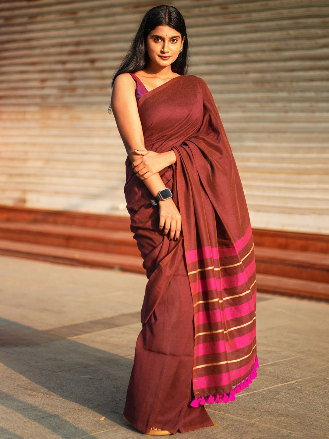 I LOVE SAREES Sparten Crimson Acrylic Cotton Saree