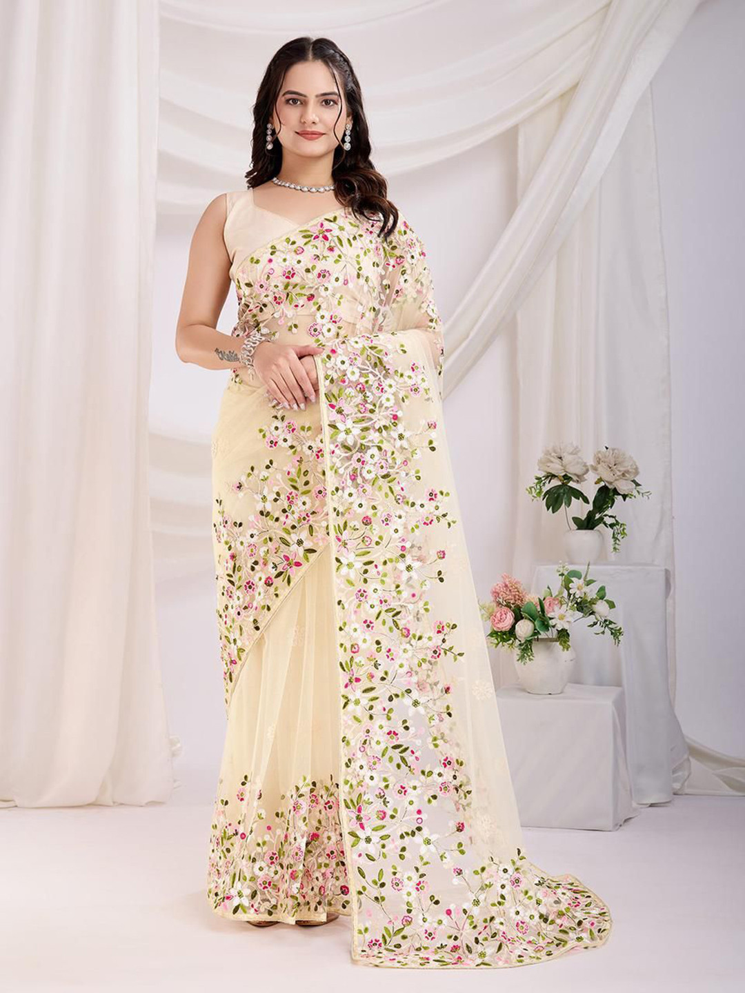 VenderVilla Floral Embroidered Net Saree