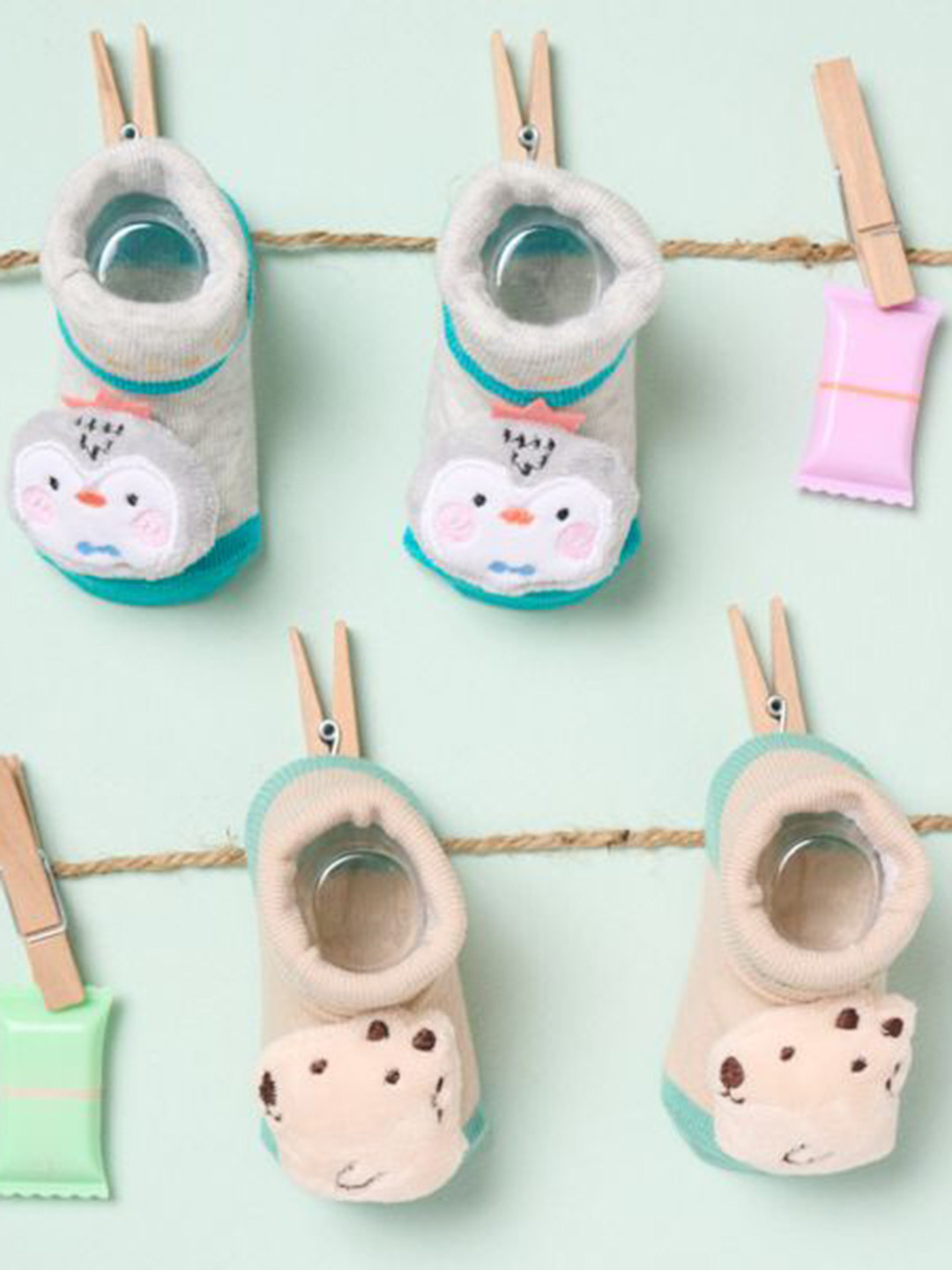 KICKS & CRAWL Infants Pack Of 2 Wiggly Friends 3D Cotton Socks