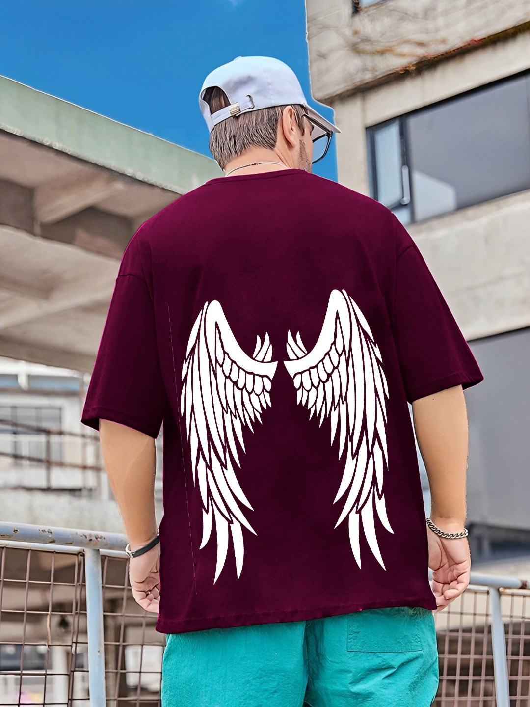 Kushi Flyer Men Printed Monochrome Pockets T-shirt