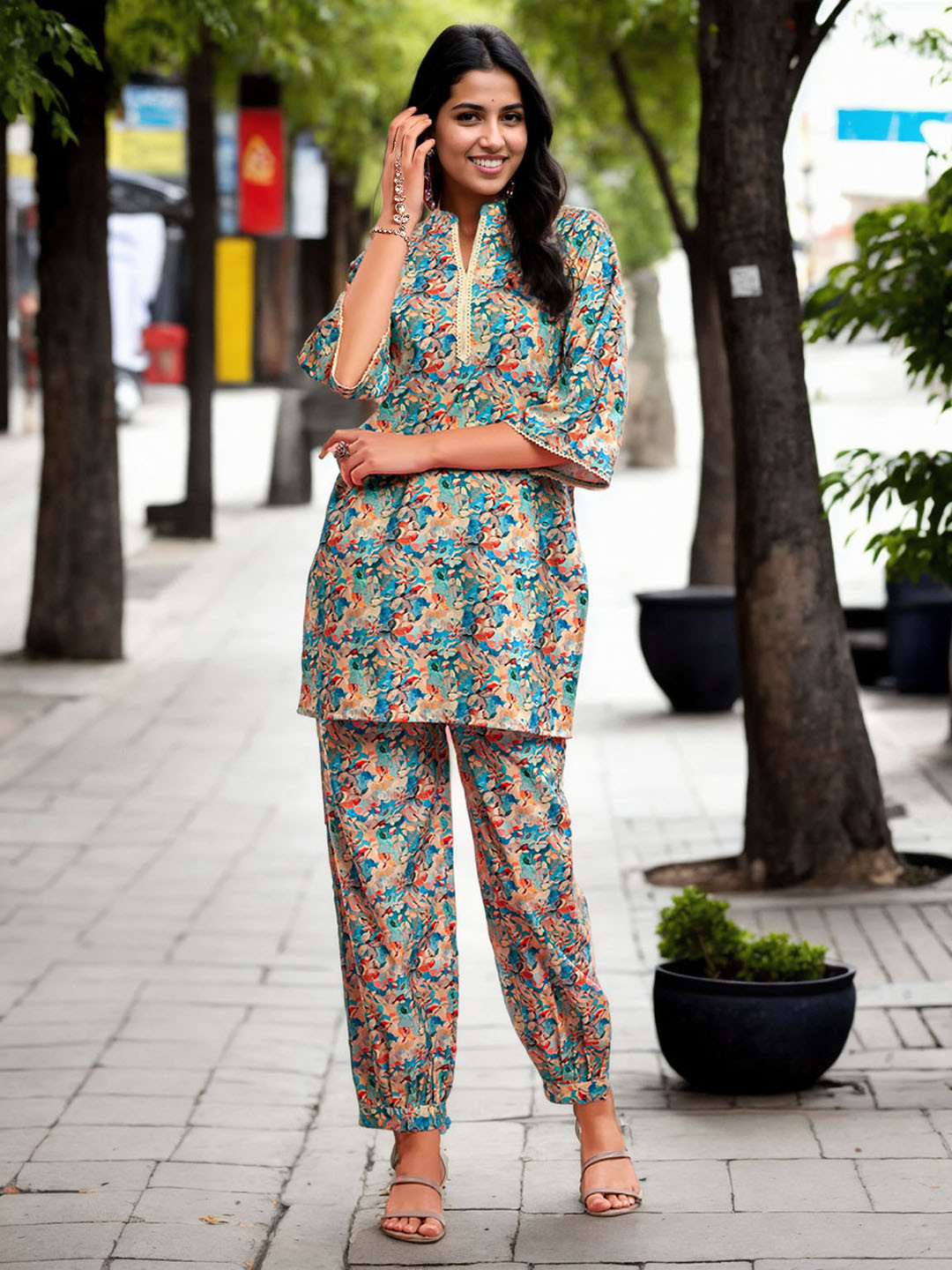 Moda Rapido Women Floral Printed Regular Kurta with Harem Pants